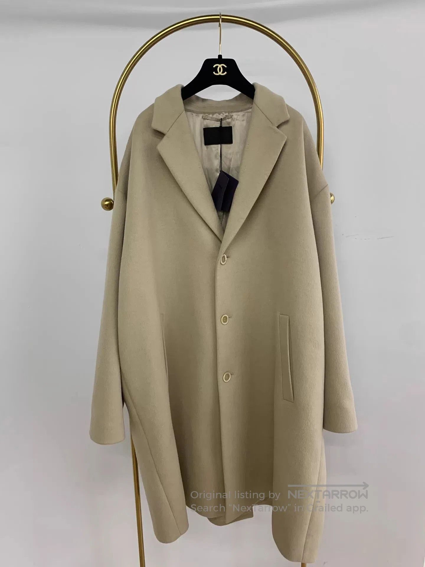 Prada Beige Oversized Long Coat Size L. Size US L / EU 52-54 / 3 - 1 Thumbnail