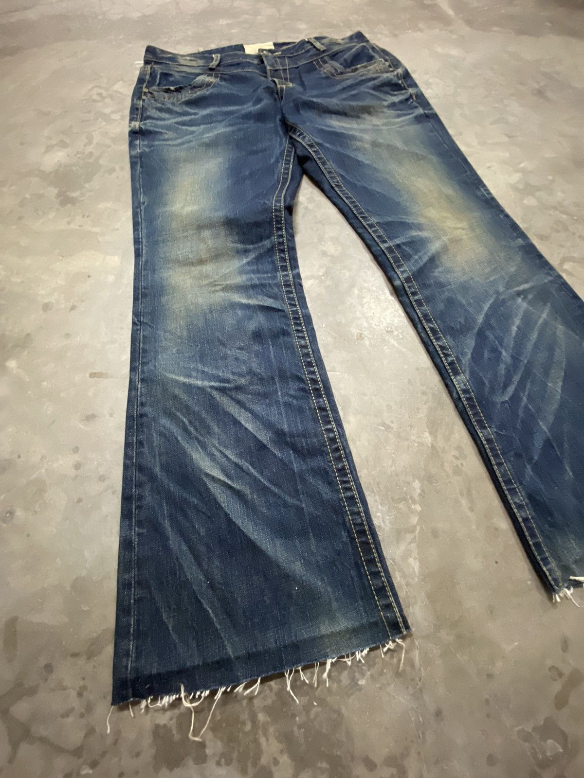 Japanese Brand Flare Jeans Japanese Lolita Mud Rusty Boot Cut Size US 36 / EU 52 - 8 Thumbnail