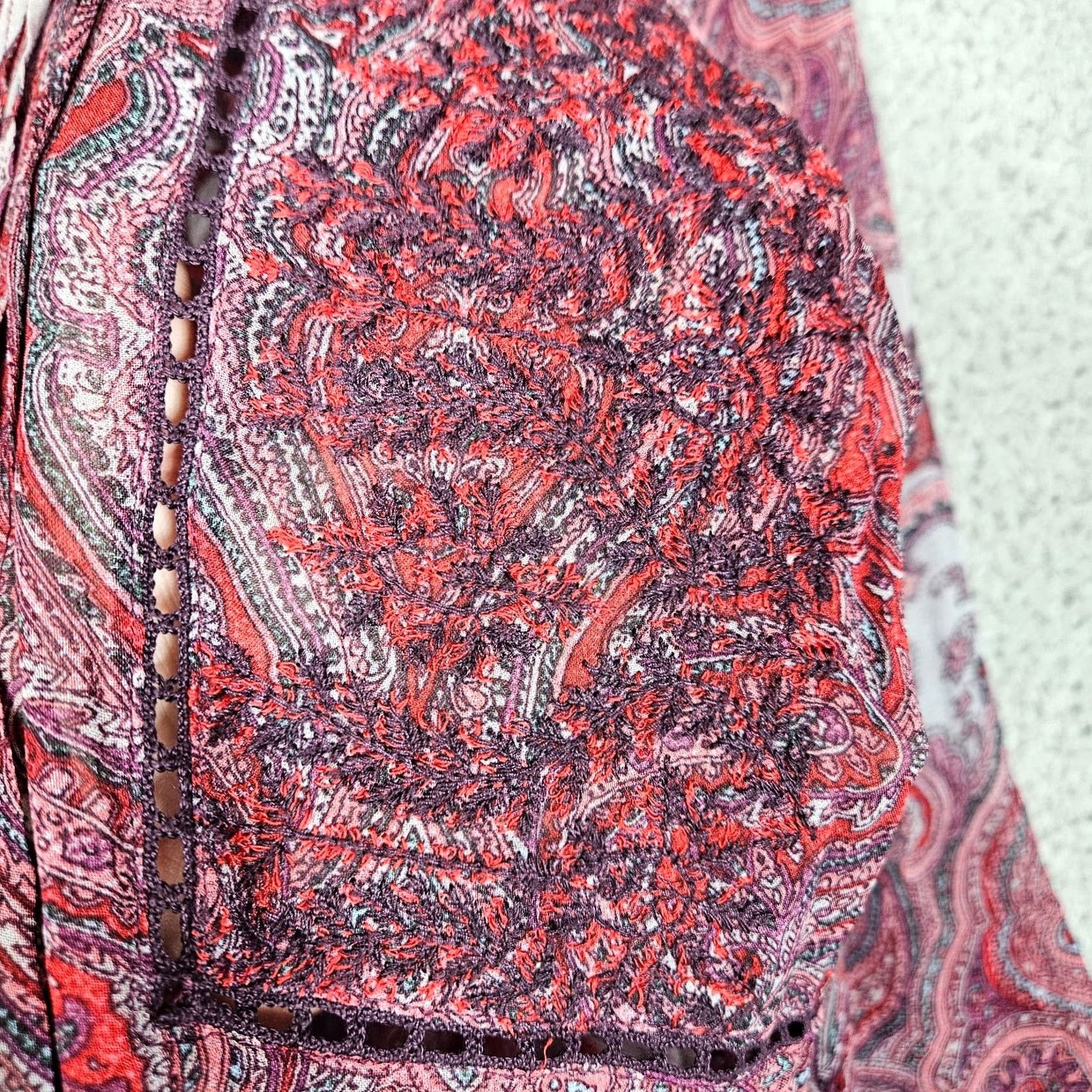 Lucky Brand Lucky Brand Women's V-neck Long Sleeve Pleated Paisley Blouse Sz S Size S / US 4 / IT 40 - 6 Thumbnail
