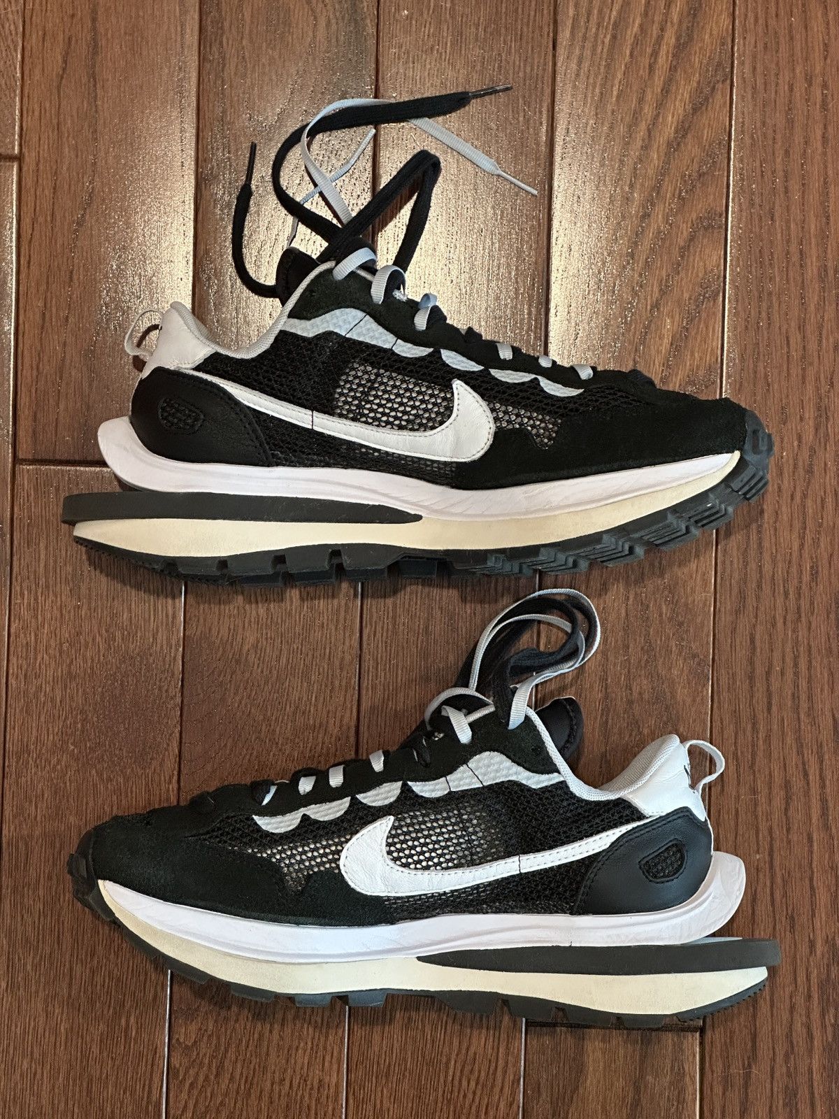 Nike × Sacai Nike Sacai Vaporwaffle. Black and White Size US 9.5 / EU 42-43 - 2 Thumbnail