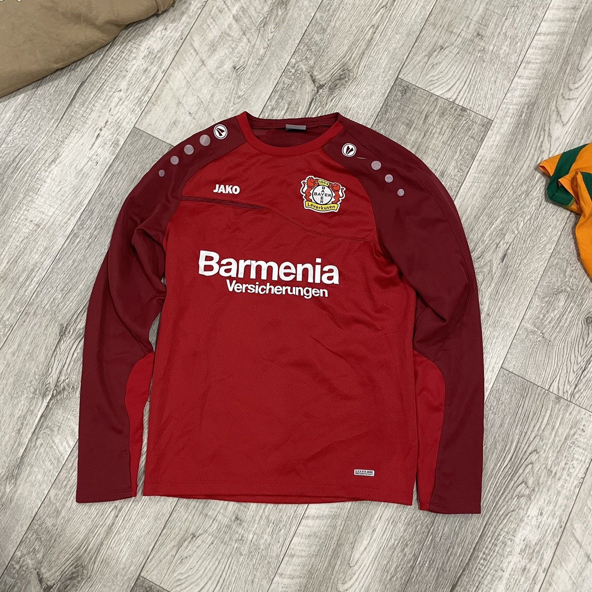 Other Bayer 04 Leverkusen Rolfes goalkeeper Barmenia long jersey Size US M / EU 48-50 / 2 - 1 Thumbnail