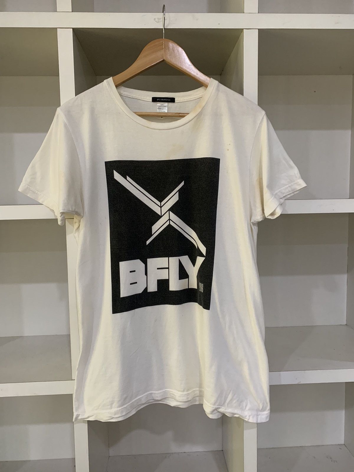 image of Band Tees x Tour Tee Bump Of Chicken Band Tour 2016 Tee in White, Men's (Size Medium)