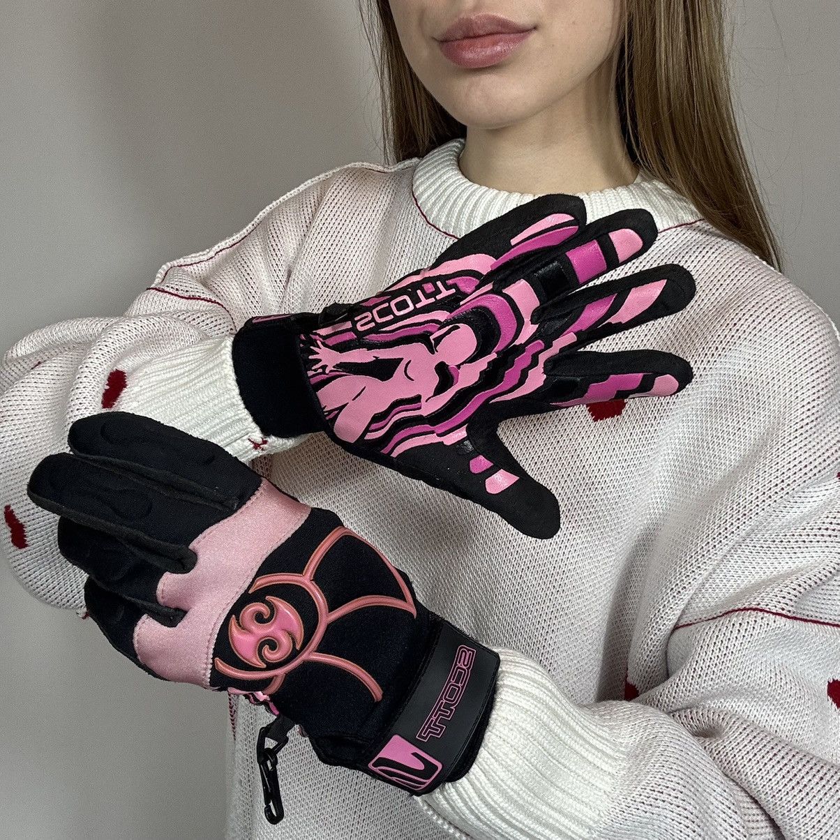Japanese Brand Vintage Y2K SCOTT Sexy Porn Girl Print Gloves Ski Snow Style Size ONE SIZE - 1 Thumbnail