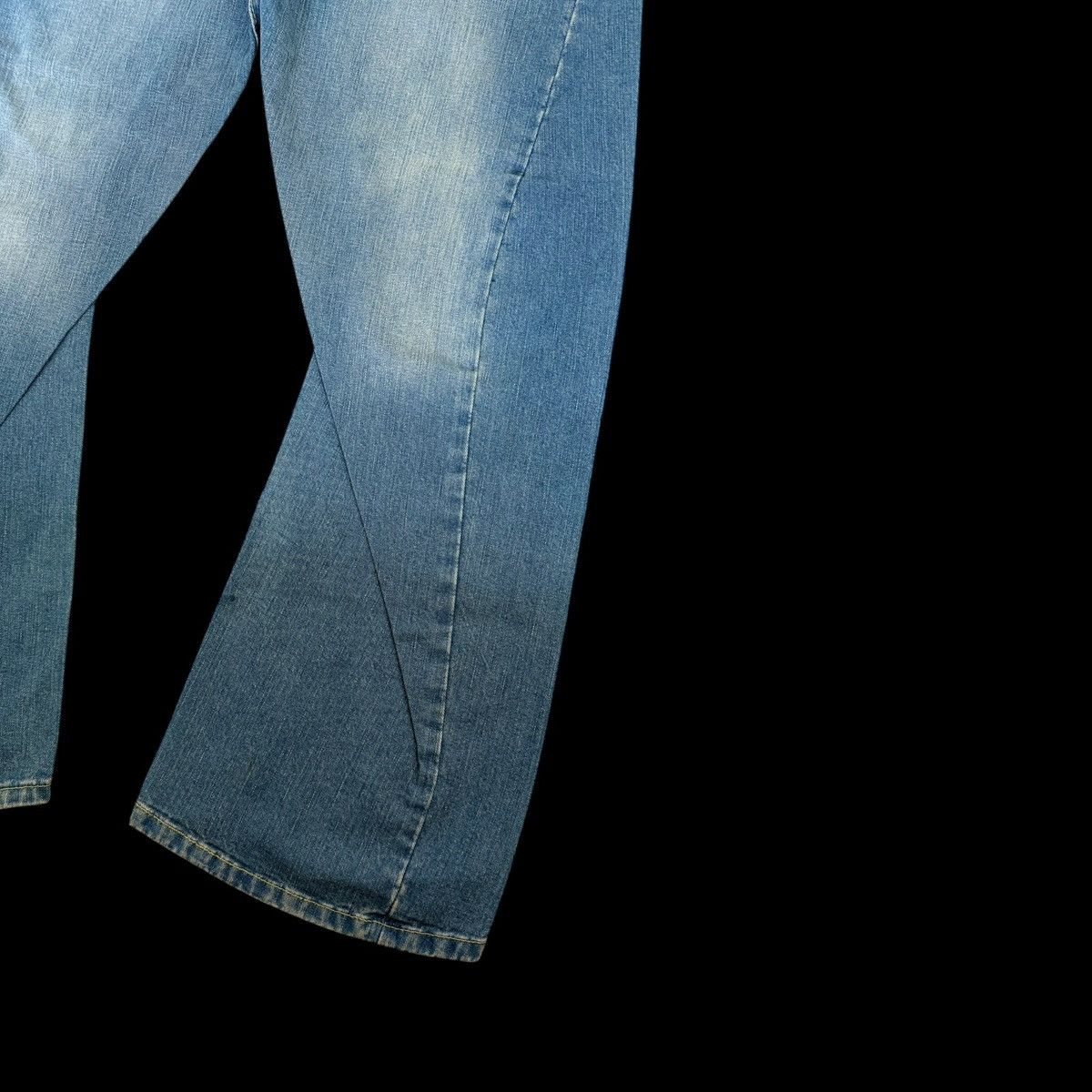Levi's LEVI’S ENGINEERED JEANS 2005 TWISTED LEG BUCKLE CINCH BACK Size US 31 - 12 Thumbnail