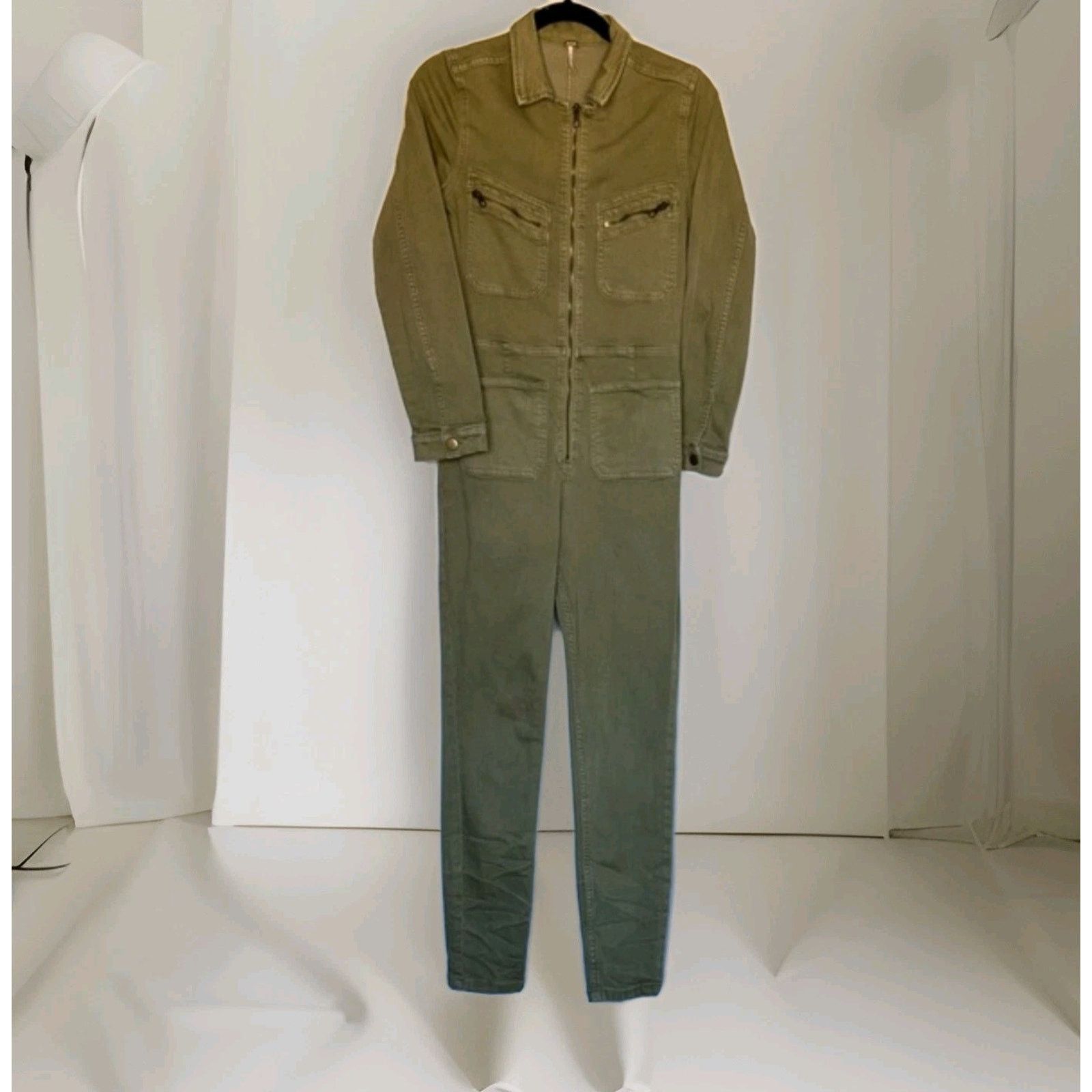 Free People Free People Lennox Denim Utility Jumpsuit Army Green Size S Size 26" / US 2 / IT 38 - 6 Thumbnail
