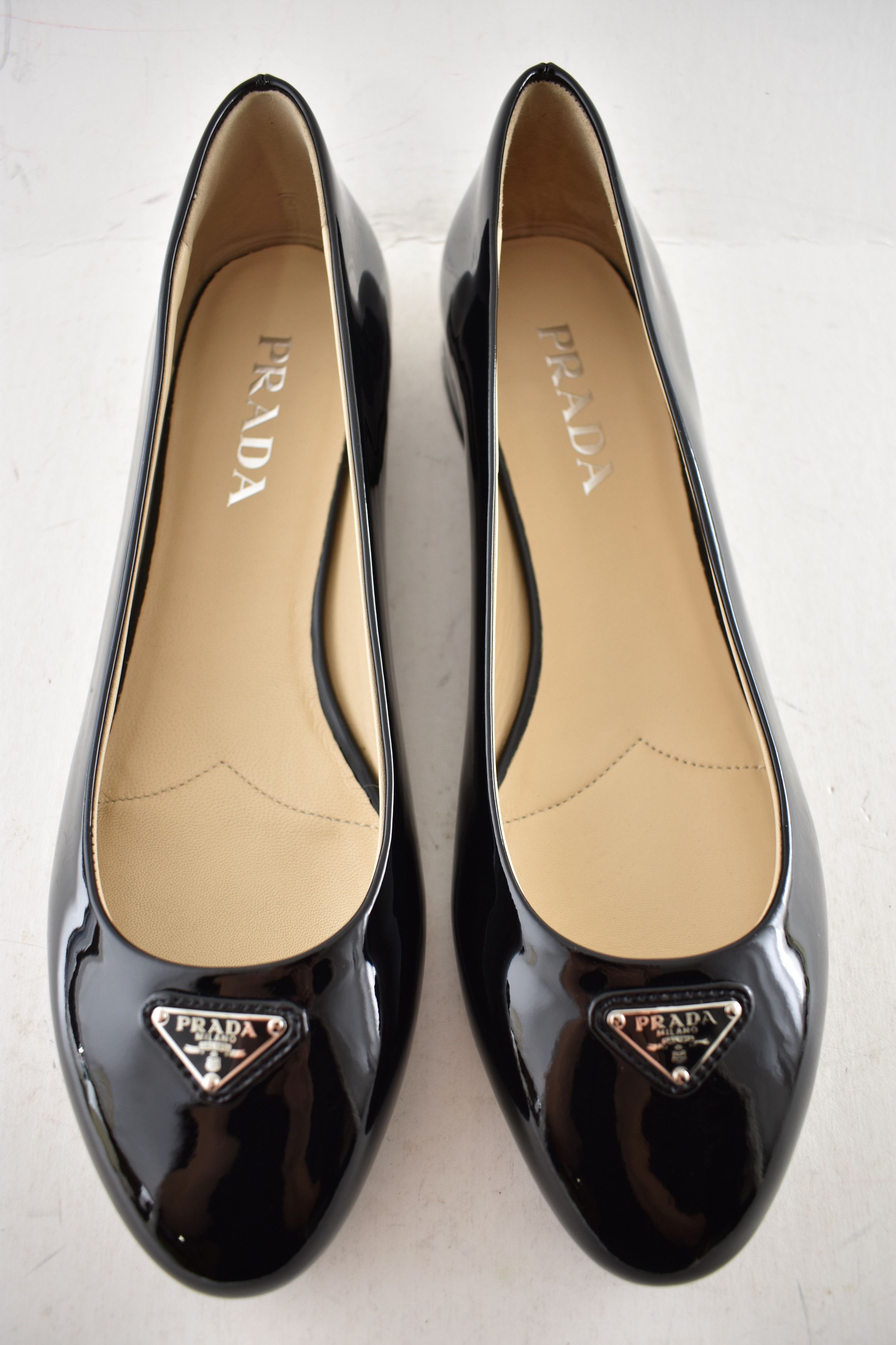 Prada Prada Patent Logo Classic Round Ballerina Ballet Flat 39 Size US 9 / IT 39 - 11 Thumbnail