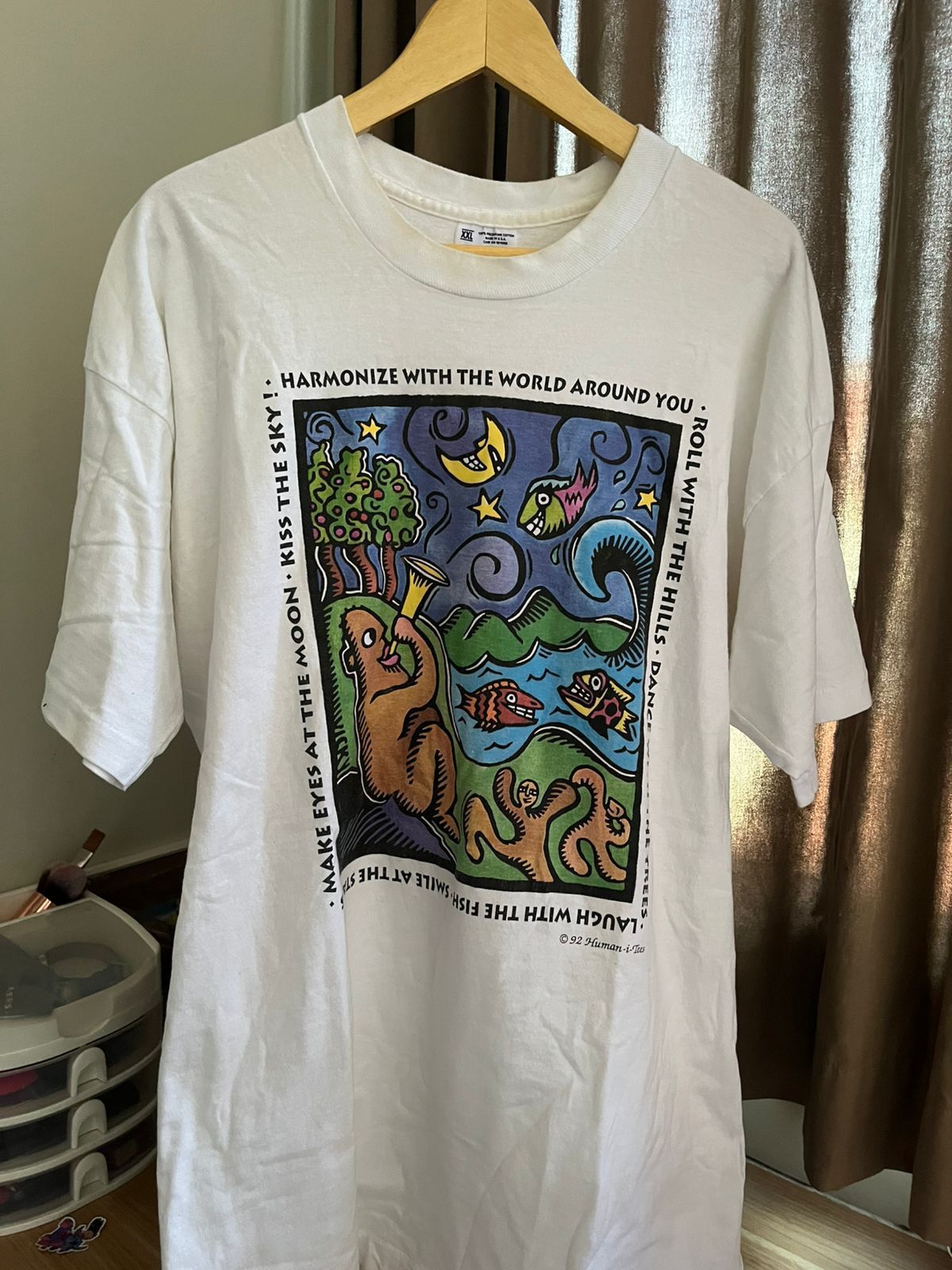 Vintage vintage humanitees 1992 abstract art graphic tee tshirt Size US XXL / EU 58 / 5 - 1 Thumbnail