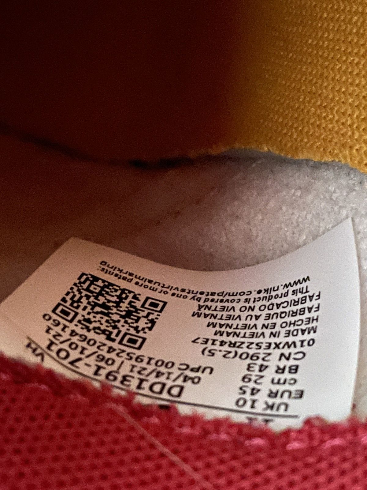 Nike Nike Dunk Low USC Size US 11 / EU 44 - 7 Thumbnail