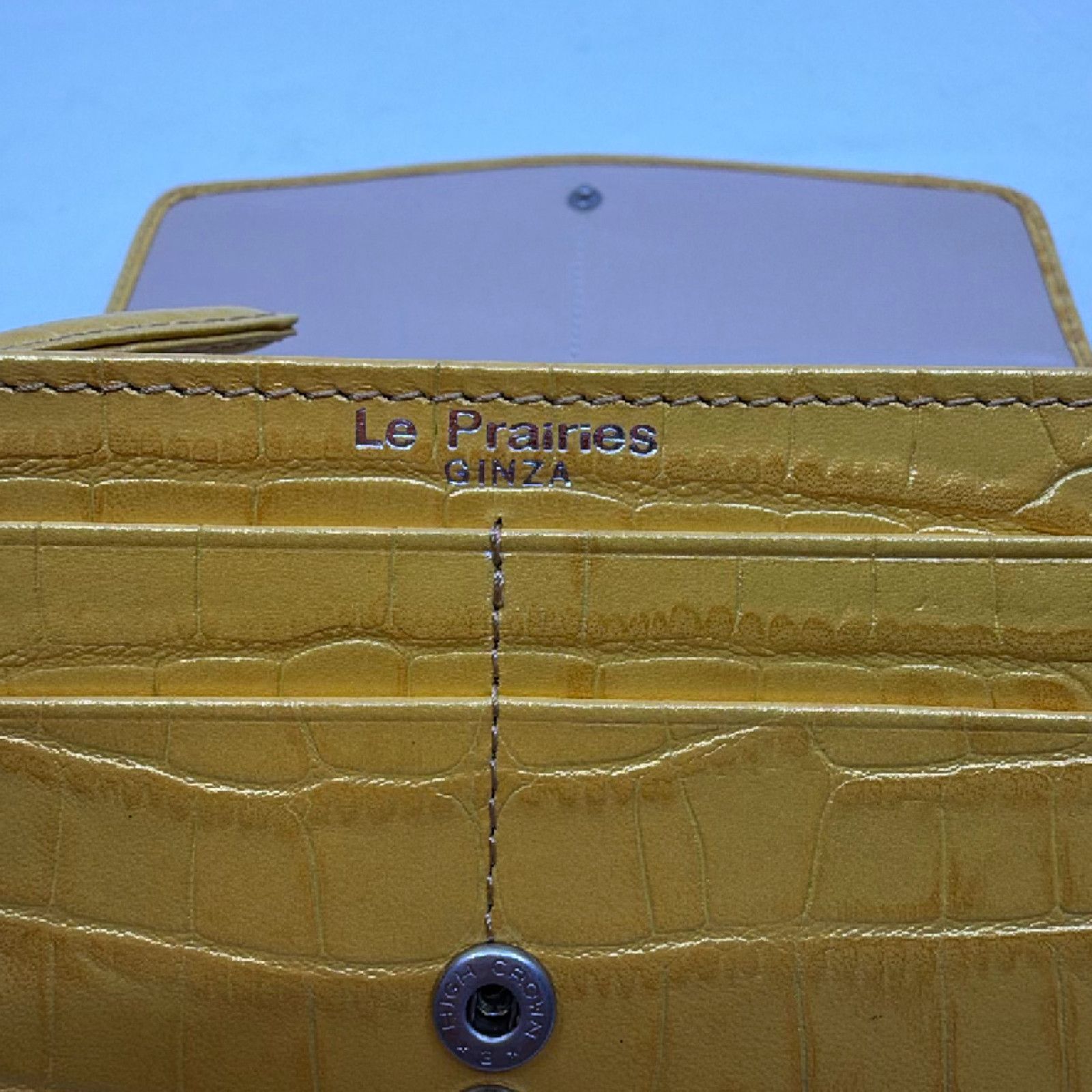 Le Prairies Ginza Continental Wallet Gold Crocodile Embossed