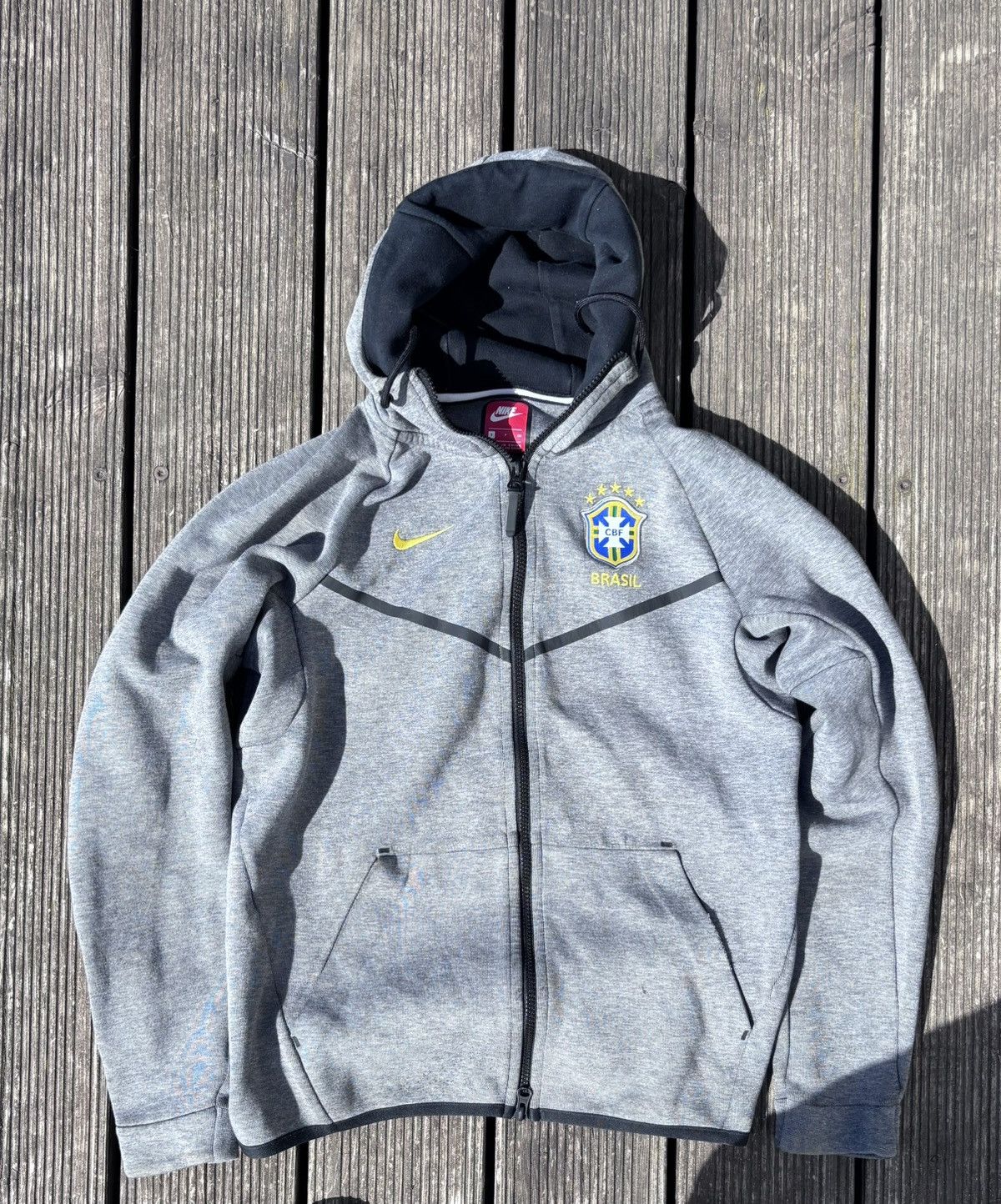 Nike Nike Tech Fleece Hoodie ZIP Brazil Edition rare Size US S / EU 44-46 / 1 - 2 Thumbnail
