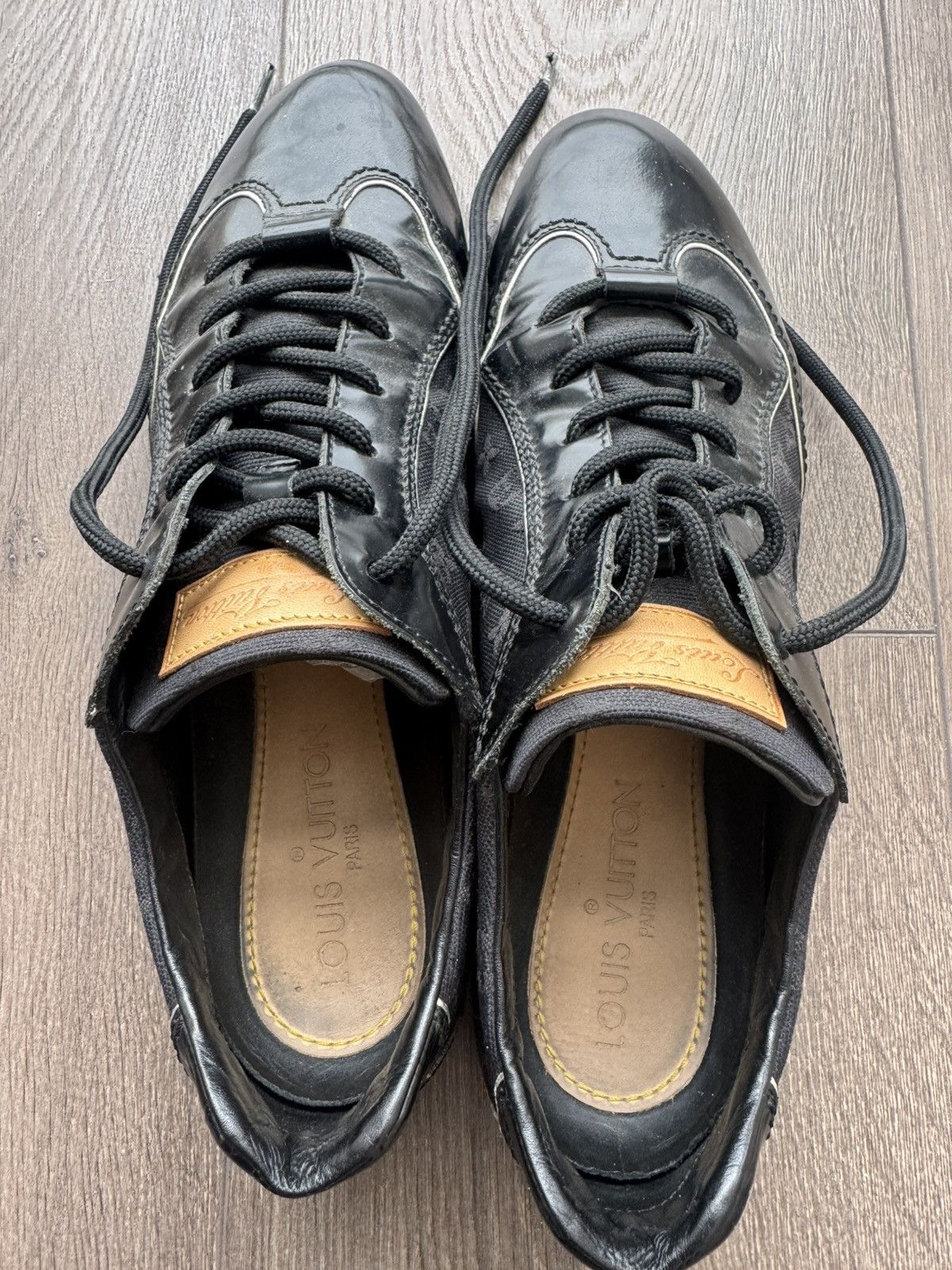 Louis Vuitton Louis Vuitton Black Leather Low Top Sneakers Size US 9 / IT 39 - 2 Thumbnail
