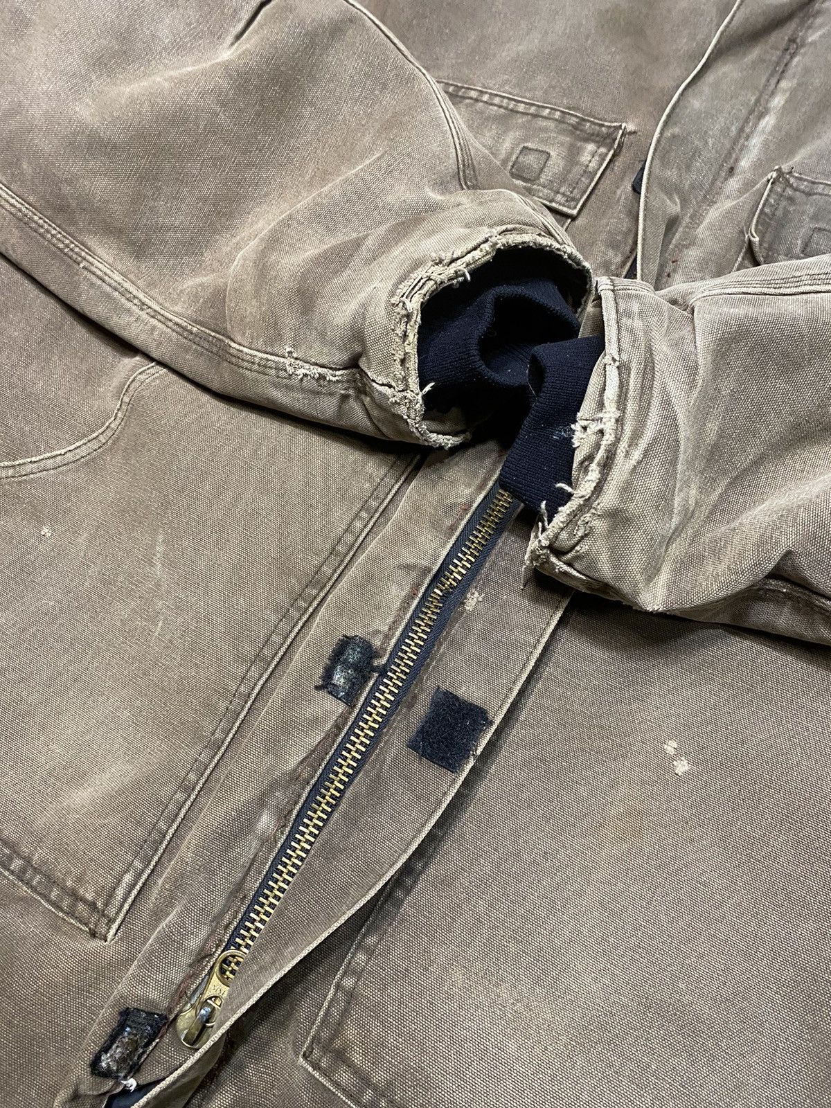 Carhartt × Vintage Vintage Carhartt Arctic Faded Brown Insulated Work Jacket Size US XL / EU 56 / 4 - 11 Thumbnail