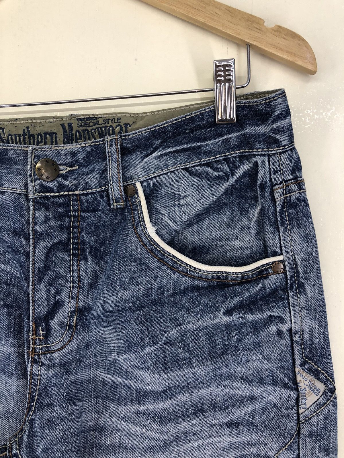 Japanese Brand Southern Menswear Distressed Faded Blue Jeans Size US 31 - 7 Thumbnail