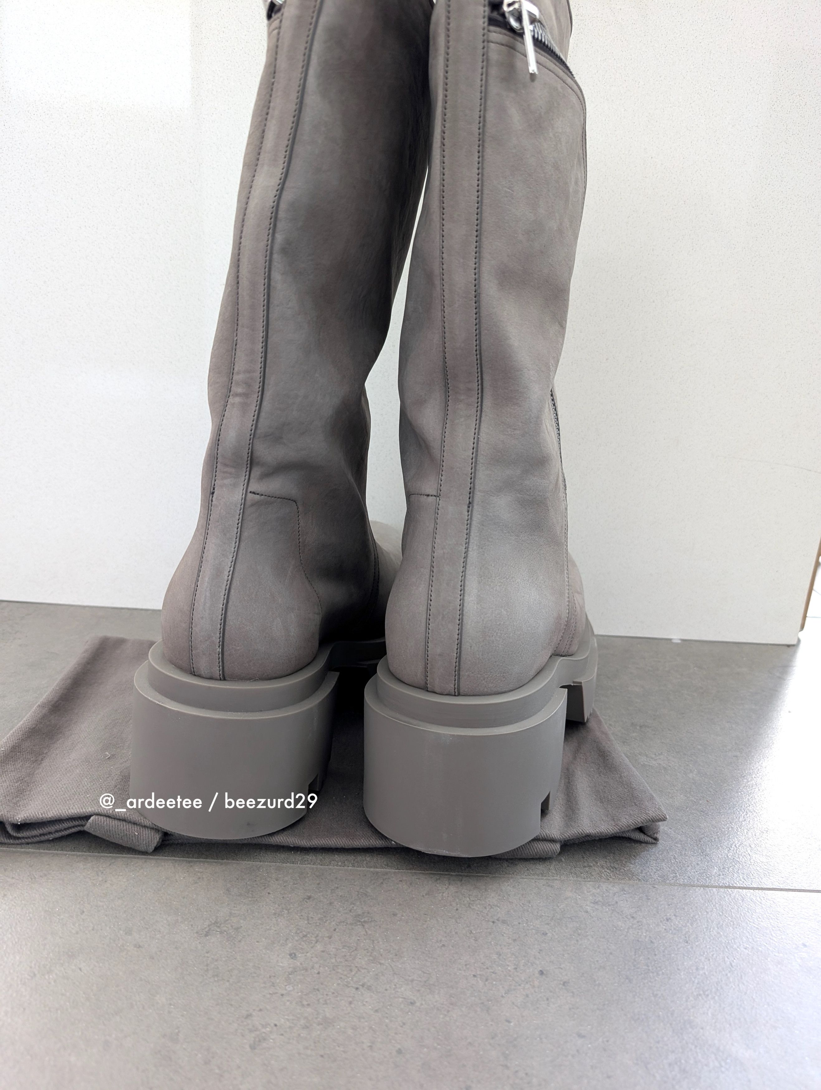 Rick Owens 💥RARE SAMPLE DUST LEATHER BAUHAUS BOGUN BOOTS Size US 11 / EU 44 - 5 Thumbnail