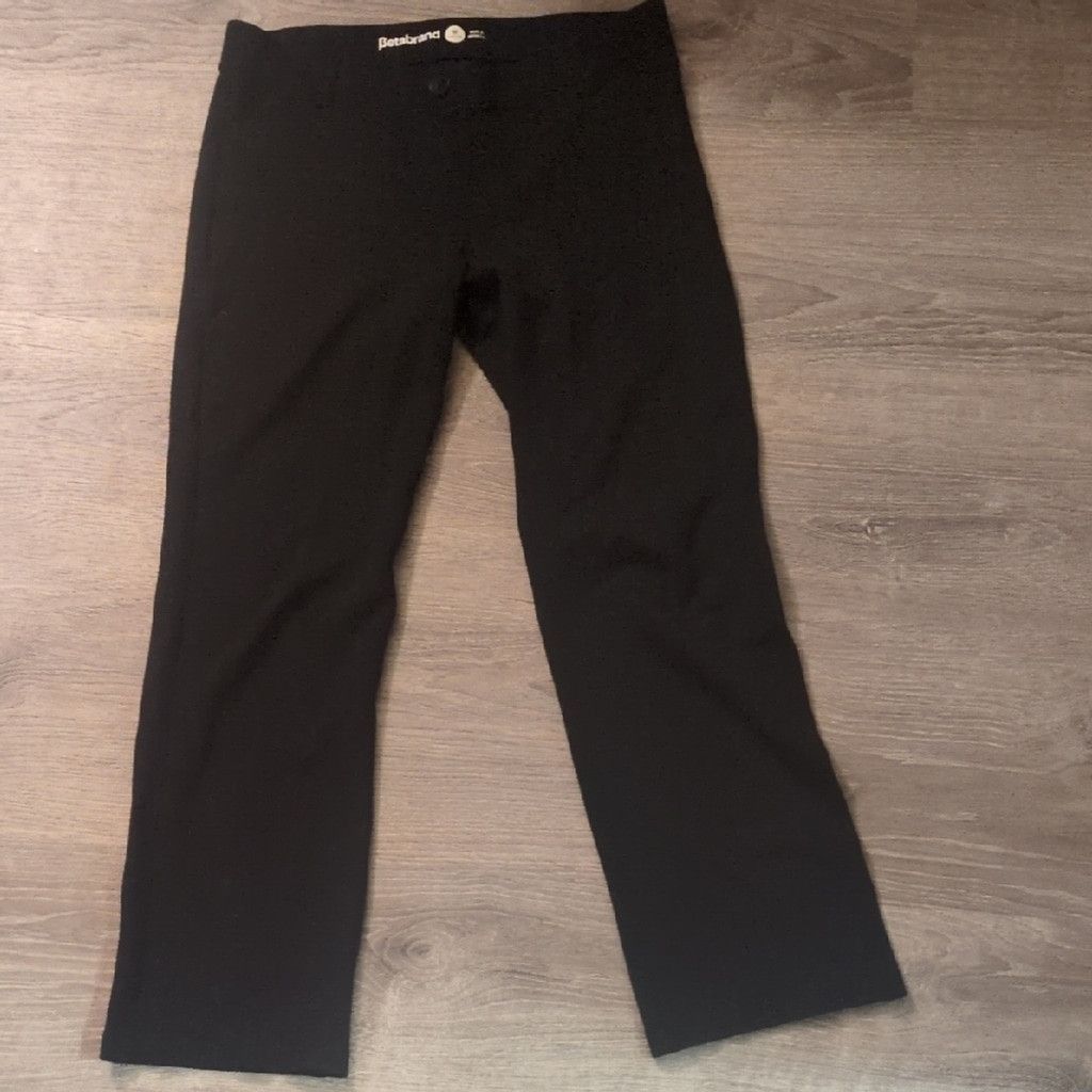 Betabrand Betabrand Black Pull On Pants Size Medium Petite Size 30" / US 8 / IT 44 - 1 Thumbnail
