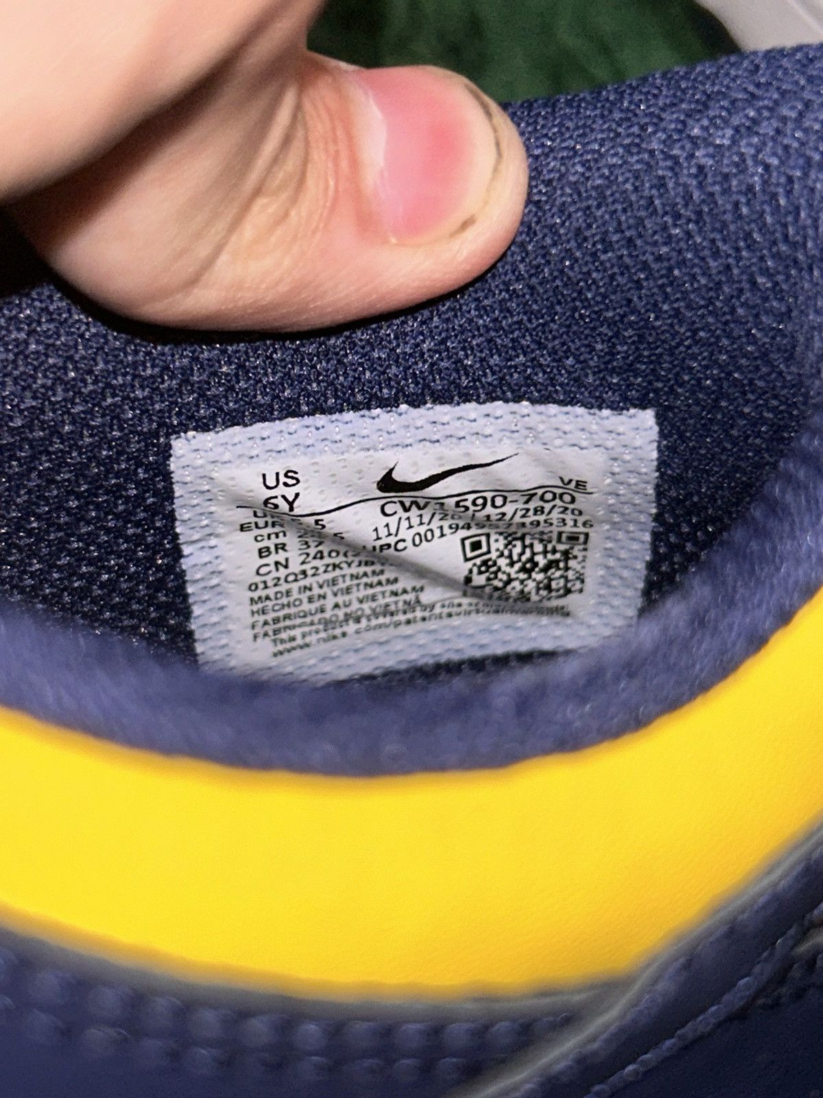 Nike Size 6 - Nike Dunk Low Michigan 2021 Preowned No Box Size US 6 / EU 39 - 8 Thumbnail