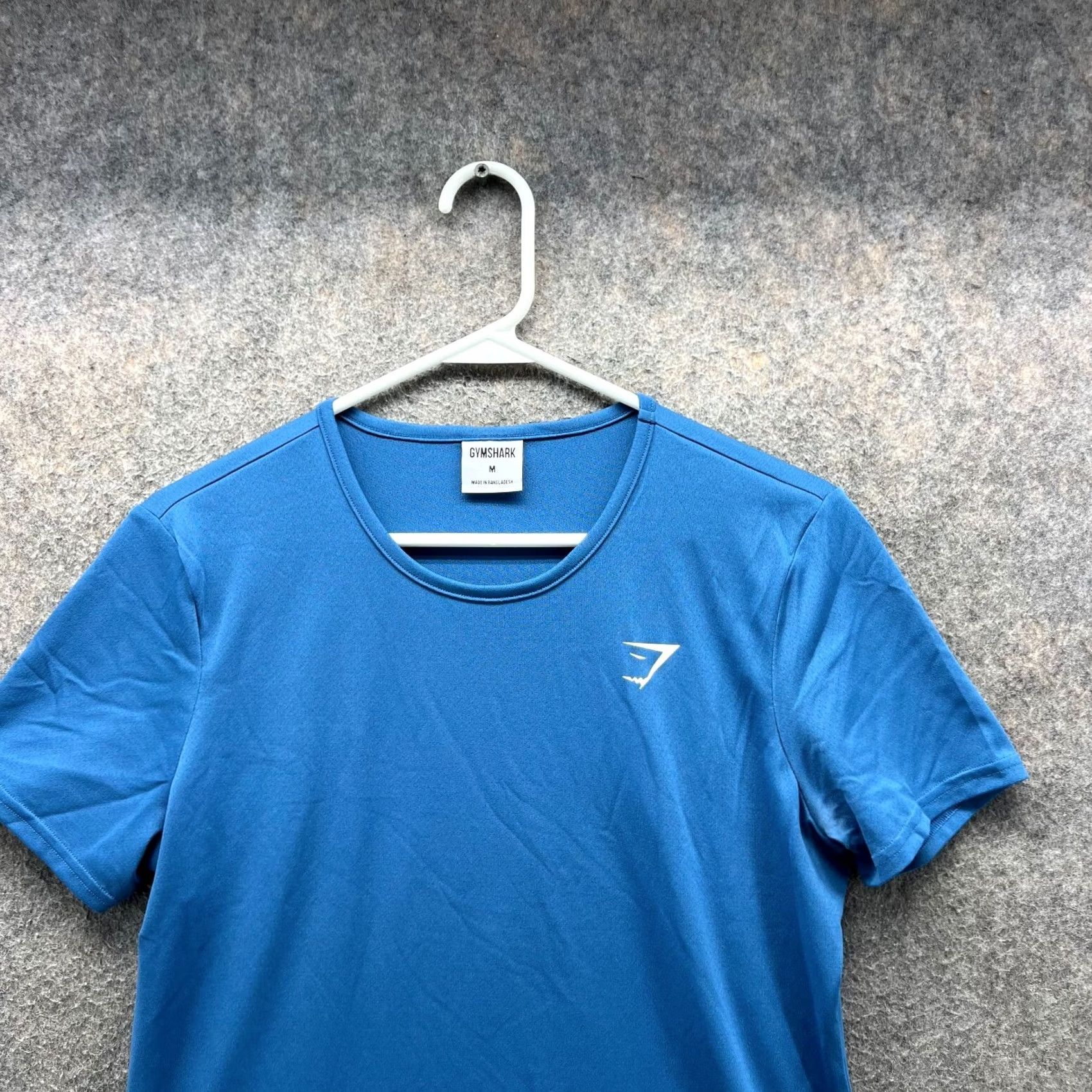 Gymshark VINTAGE Gymshark Shirt Women M Blue White Solid Crew Neck Short Sleeve Polyester Knit Regular All Seasons Womens Size M / US 6-8 / IT 42-44 - 5 Thumbnail