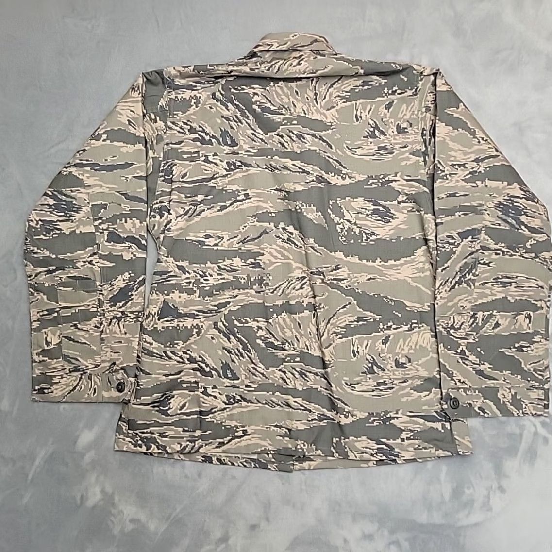Propper US Air Force ABU Camo Jacket Mens 40R Tiger Stripe Digital Military Coat BdU Shirt Size US XXS / EU 40 - 4 Thumbnail