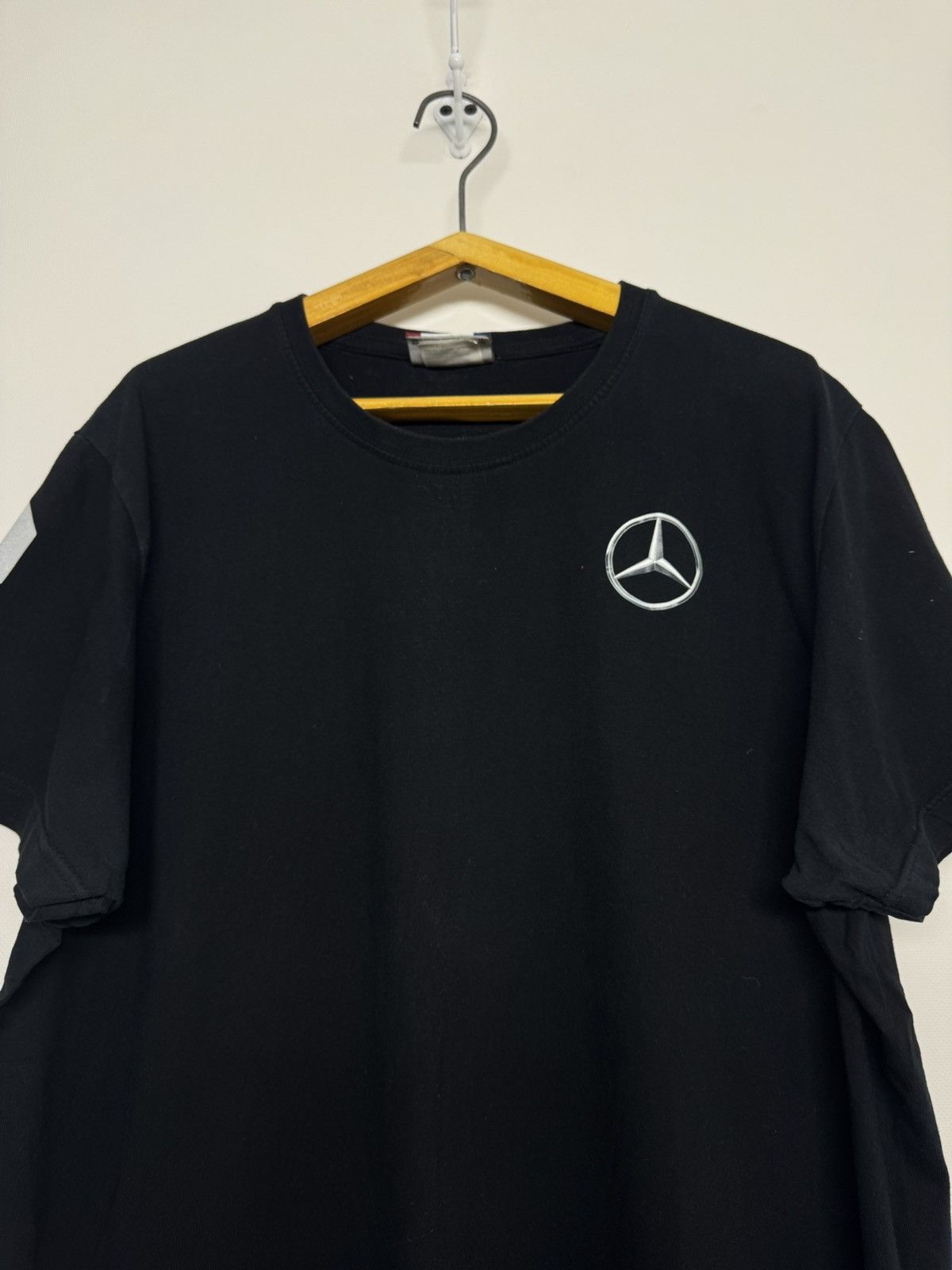 Clique Vintage Mercedes Benz Embroidered AMG logo t-shirt Size US L / EU 52-54 / 3 - 3 Thumbnail