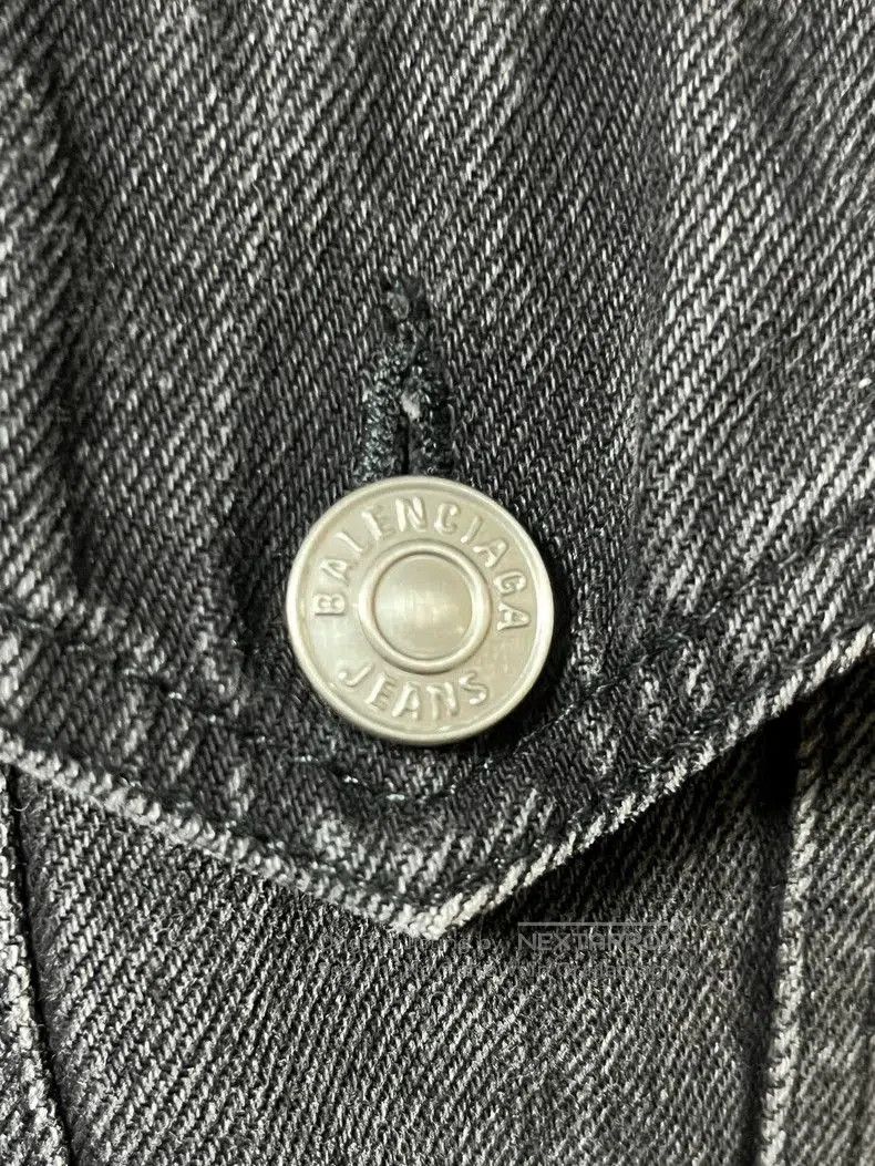 Balenciaga Balenciaga Charity Black Denim Jacket. Size US XL / EU 56 / 4 - 4 Thumbnail