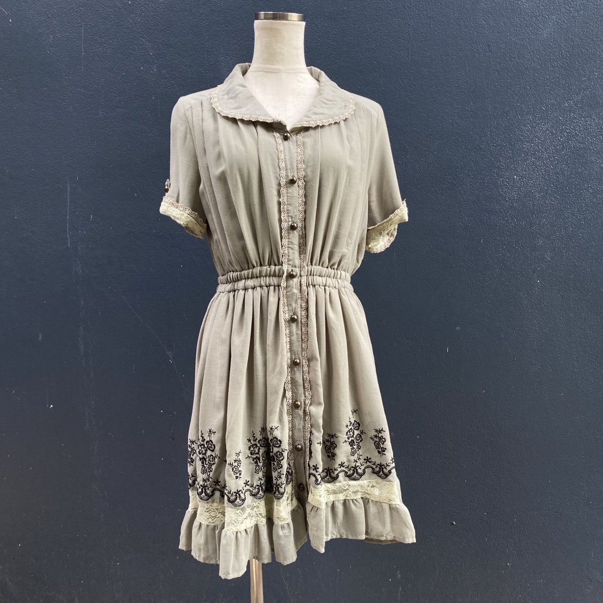 Japanese Brand axes femme Vintage Light Green Embroidered Lace Dress Size M / US 6-8 / IT 42-44 - 7 Thumbnail