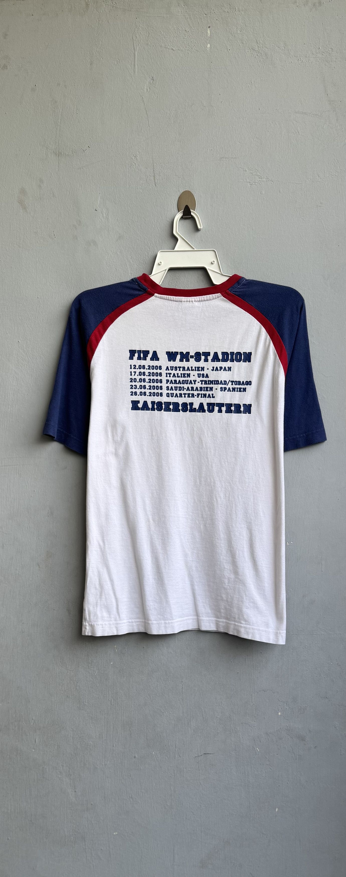 Vintage FC Kaiserslautern 2006 Official Germany FIFA World Cup Shirt Size US L / EU 52-54 / 3 - 4 Thumbnail