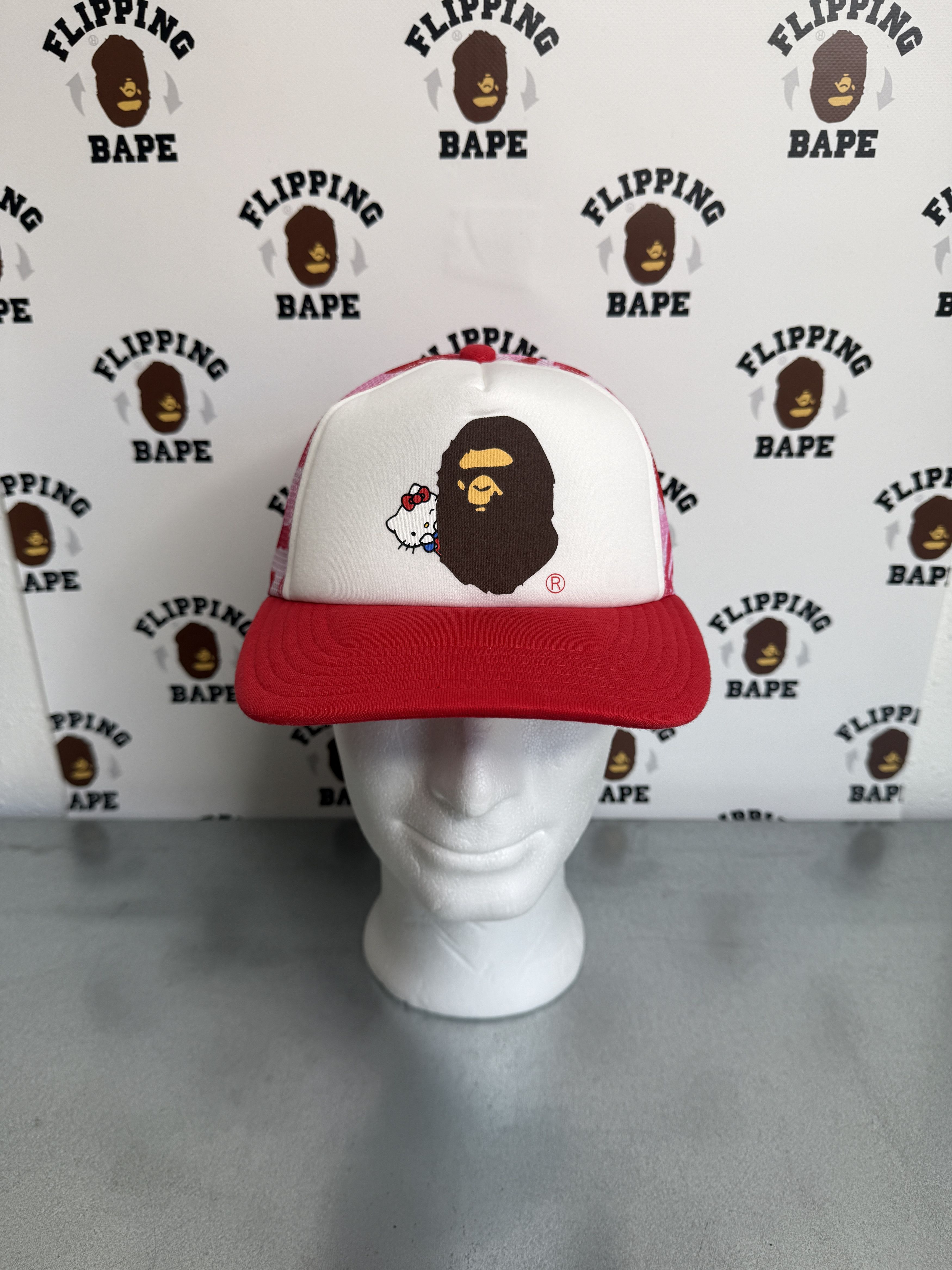 Bape BAPE X HELLO KITTY ABC CAMO MESH CAP Size ONE SIZE - 6 Thumbnail