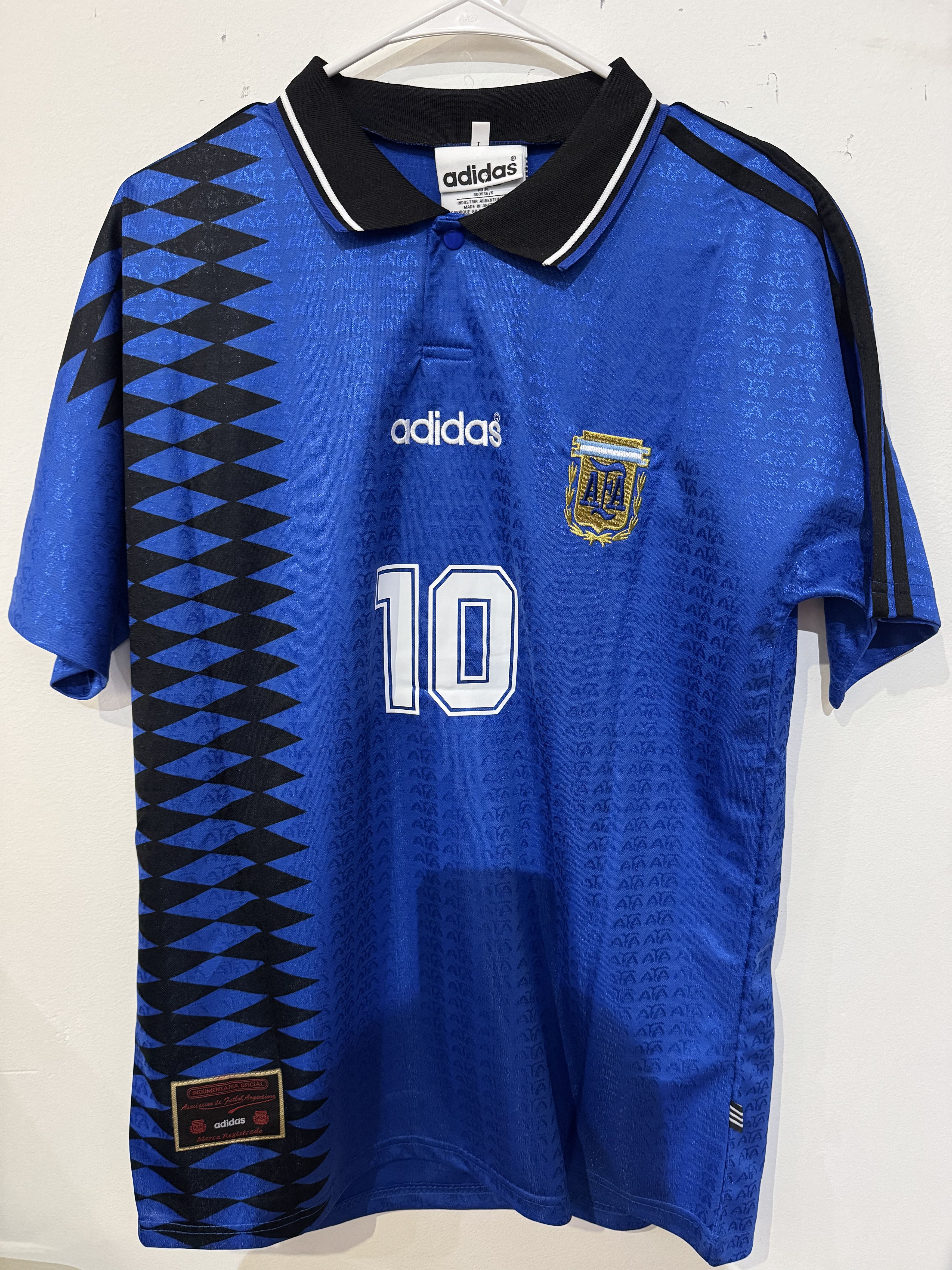 Argentina MARADONA #10 Retro Soccer Jersey Men’s NWT 2XL