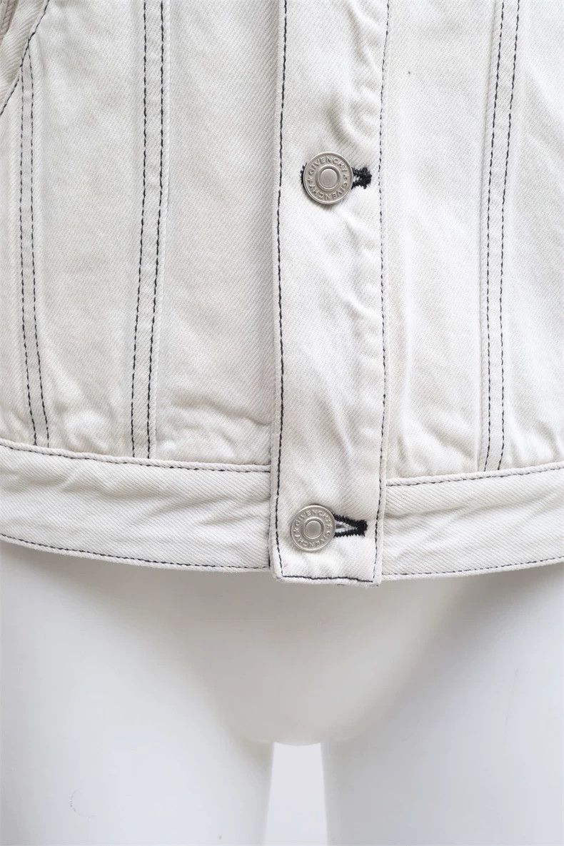 Givenchy Givenchy Brand New Unused Authentic White and Grey Patchwo Size US M / EU 48-50 / 2 - 6 Thumbnail