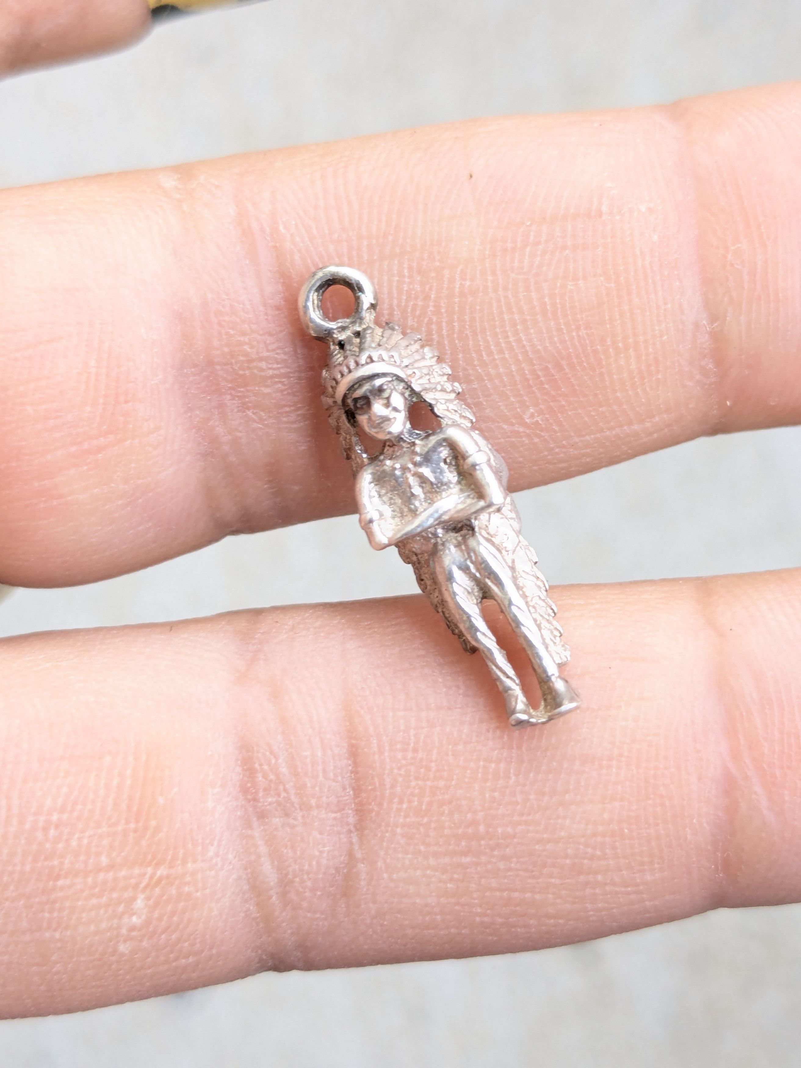 Jewelry × Vintage Vintage Sterling Silver Pendant Indian Chief Headress Size ONE SIZE - 8 Thumbnail
