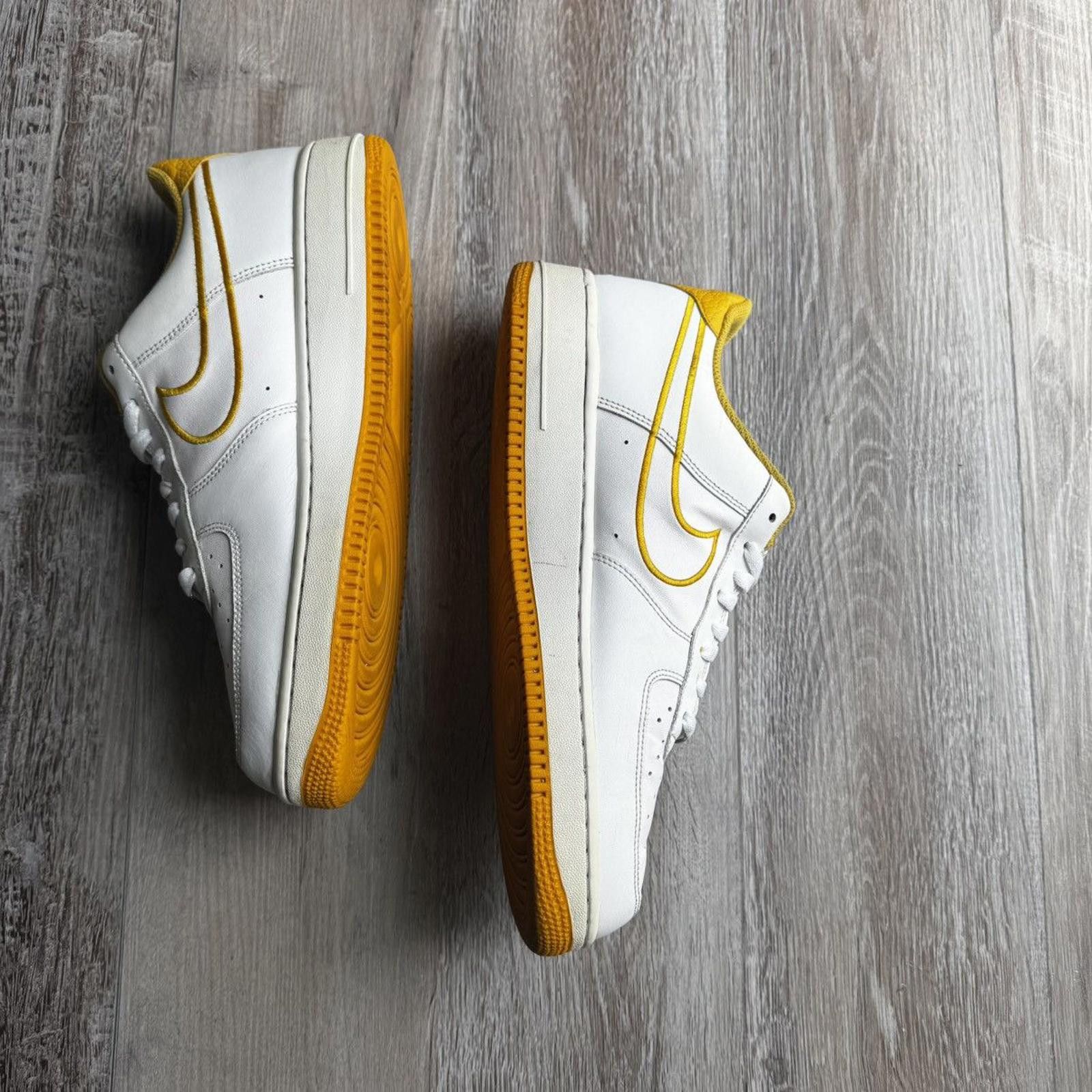 Nike NIKE • Air Force 1 Low "White Yellow Ochre" (12M) Size US 12 / EU 45 - 10 Thumbnail