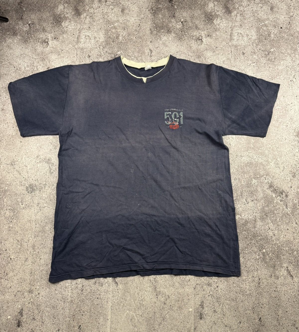 Levi's Vintage 90s Levis Single Stitch Faded Blue Boxy T-Shirt Size US L / EU 52-54 / 3 - 1 Thumbnail