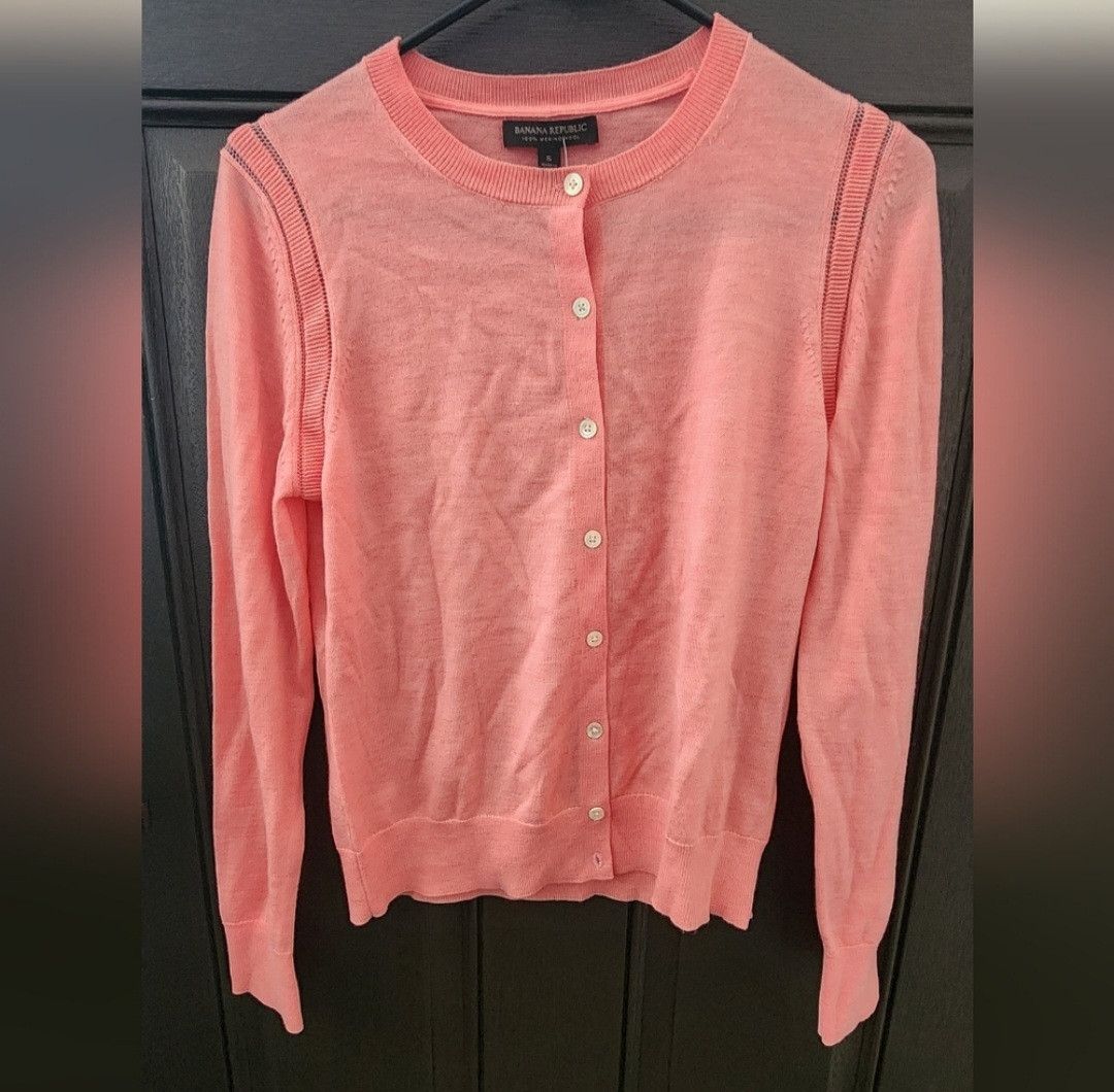 Banana Republic NWT Banana Republic Merino Wool Cardigan Bright Guava S Size S / US 4 / IT 40 - 1 Thumbnail