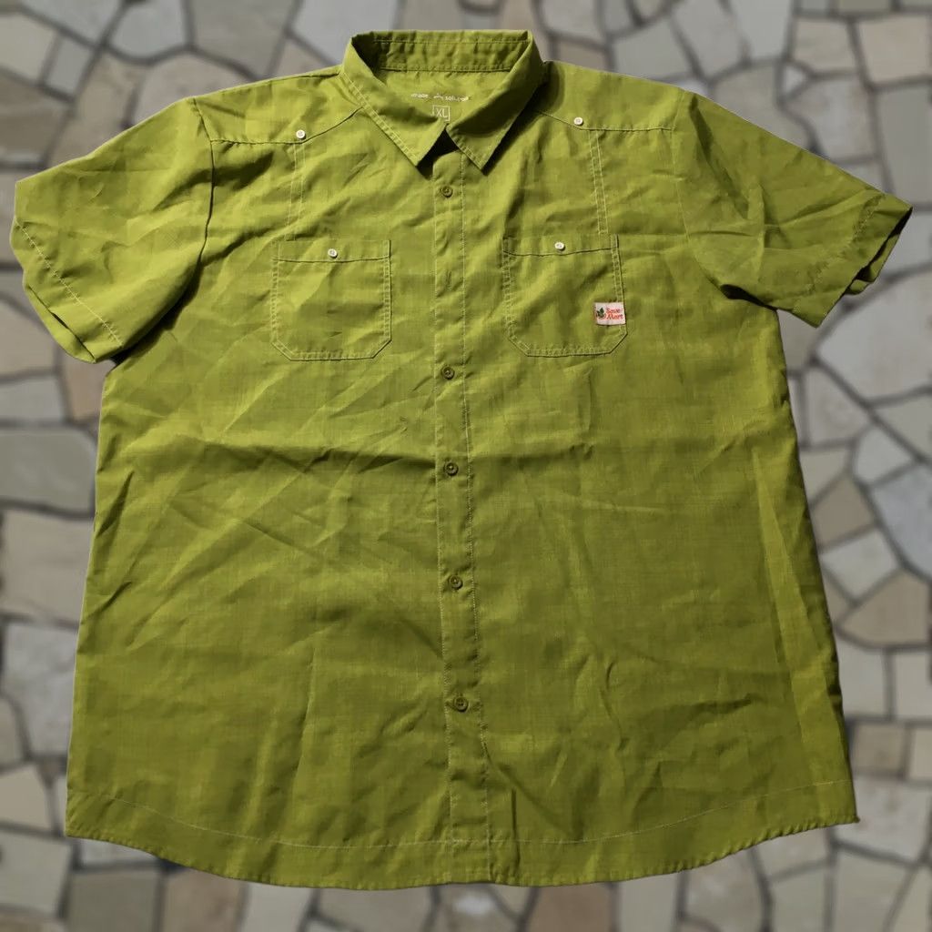 X-LARGE SAVE MART Shirt XL Green with Pockets Men’s Short Sleeve Uniform Shirt Size US XL / EU 56 / 4 - 1 Thumbnail
