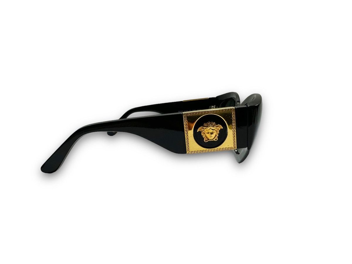 Versace × Vintage Gianni Versace Sun glasses Vintage 420/C Col. 852 90s black Size ONE SIZE - 9 Thumbnail