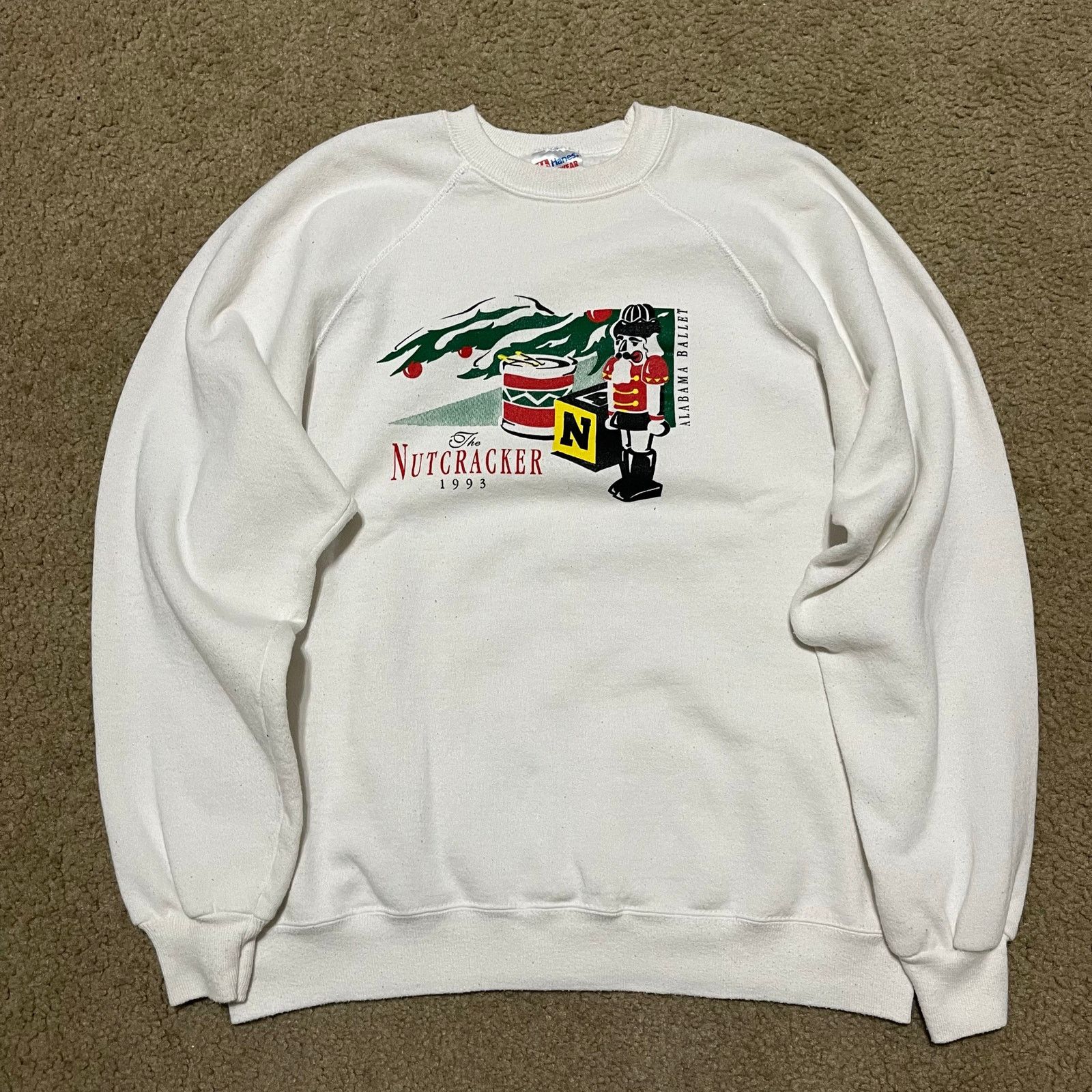 Hanes Vintage 1993 The Nutcracker Graphic White Crewneck XL Size US XL / EU 56 / 4 - 1 Thumbnail