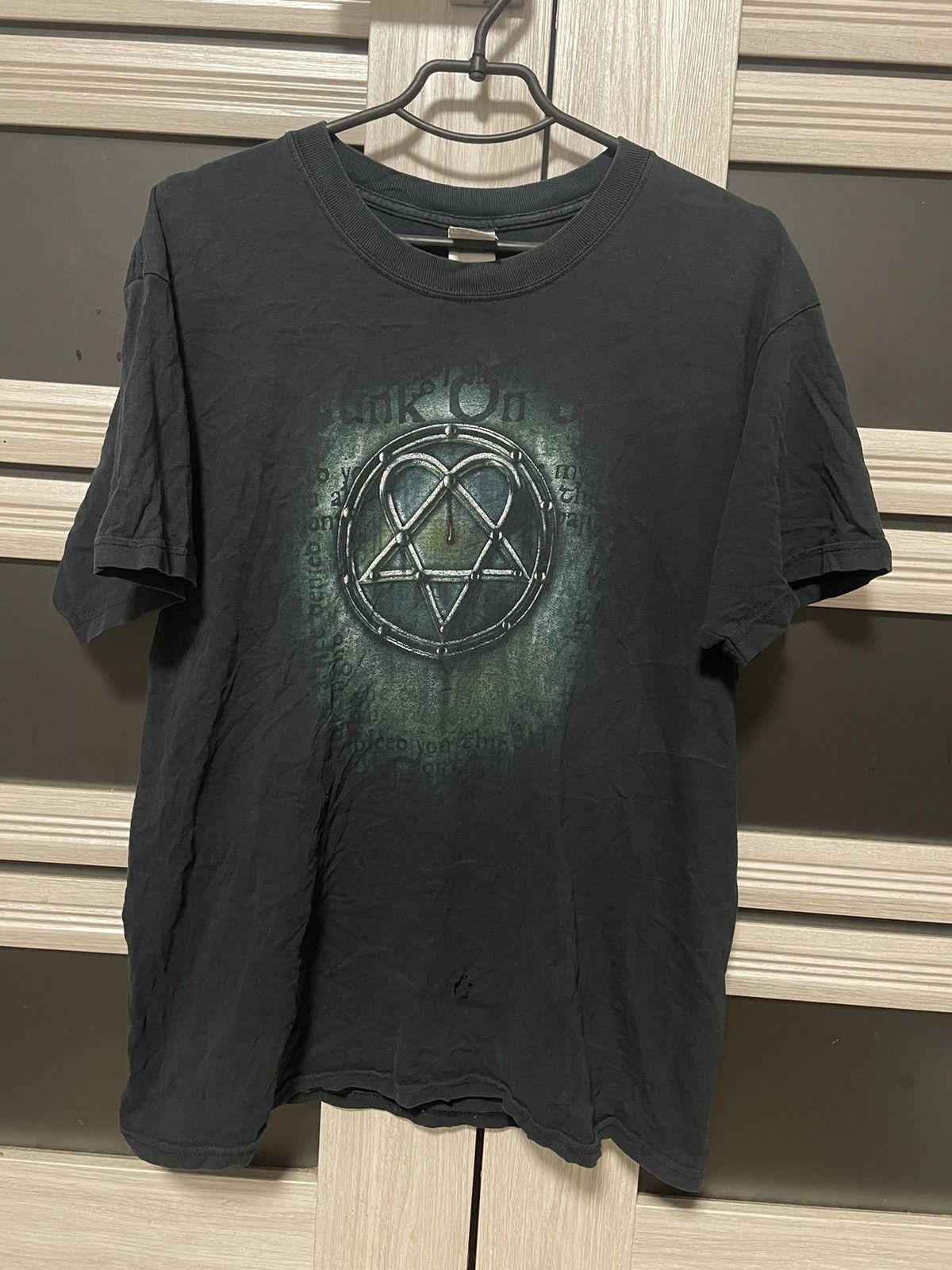 Vintage 00s HIM Logo Rock Band Graphic T Shirt Y2K Tee