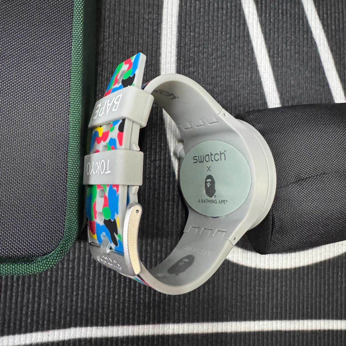 Swatch SWATCH × BAPE White Dial Watch Q10 Size ONE SIZE - 5 Thumbnail