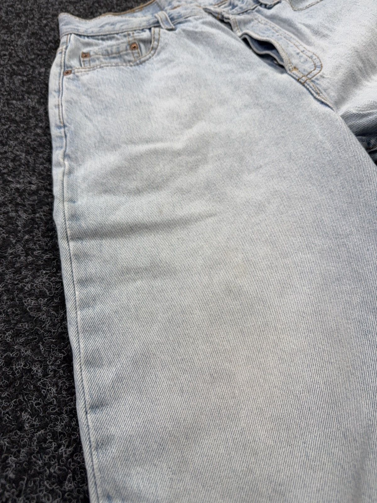 Levi's Vintage Clothing 90s Vintage Levi's 501 Made In Australia Light Wash Jeans Size US 29 - 13 Thumbnail