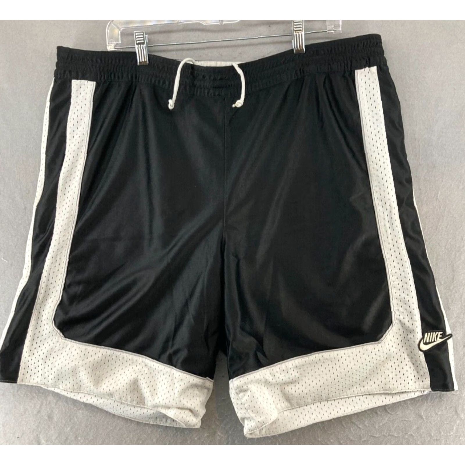 Nike Nike Mens Reversible Shorts Large Black White Drawstring Basketball Size US 33 - 2 Thumbnail