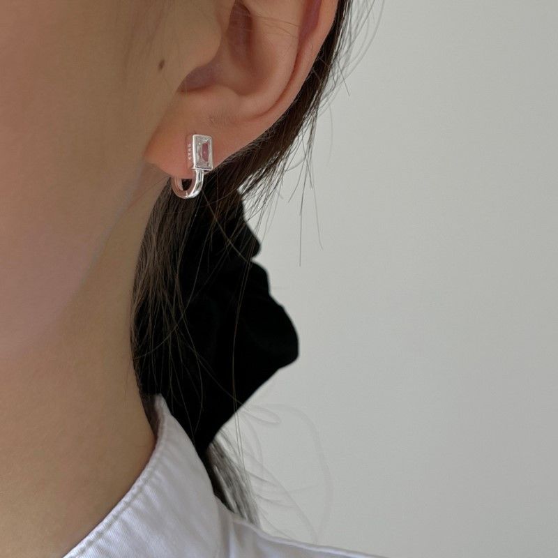Vintage U-Shape Hoop Earring Size ONE SIZE - 2 Thumbnail