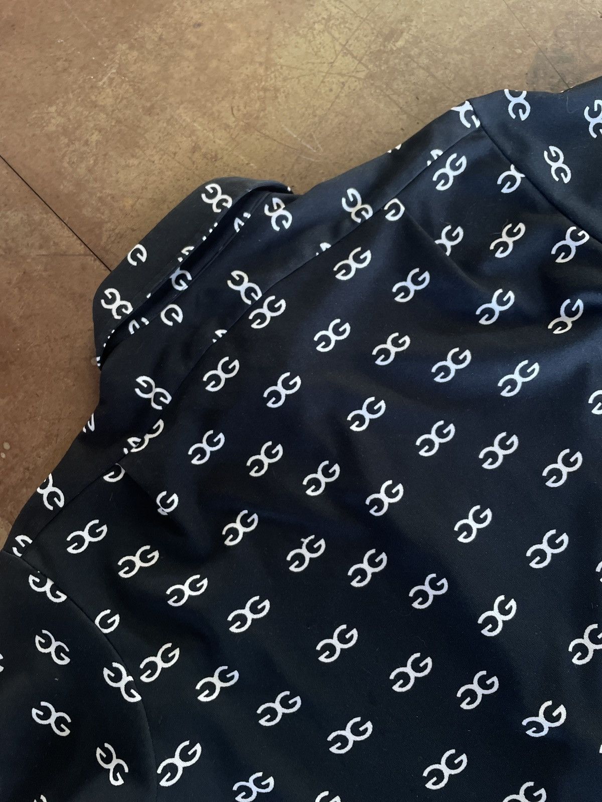 Givenchy RARE 1970’s Givenchy X Chesa GG logo Button Up Shirt Size US S / EU 44-46 / 1 - 11 Thumbnail