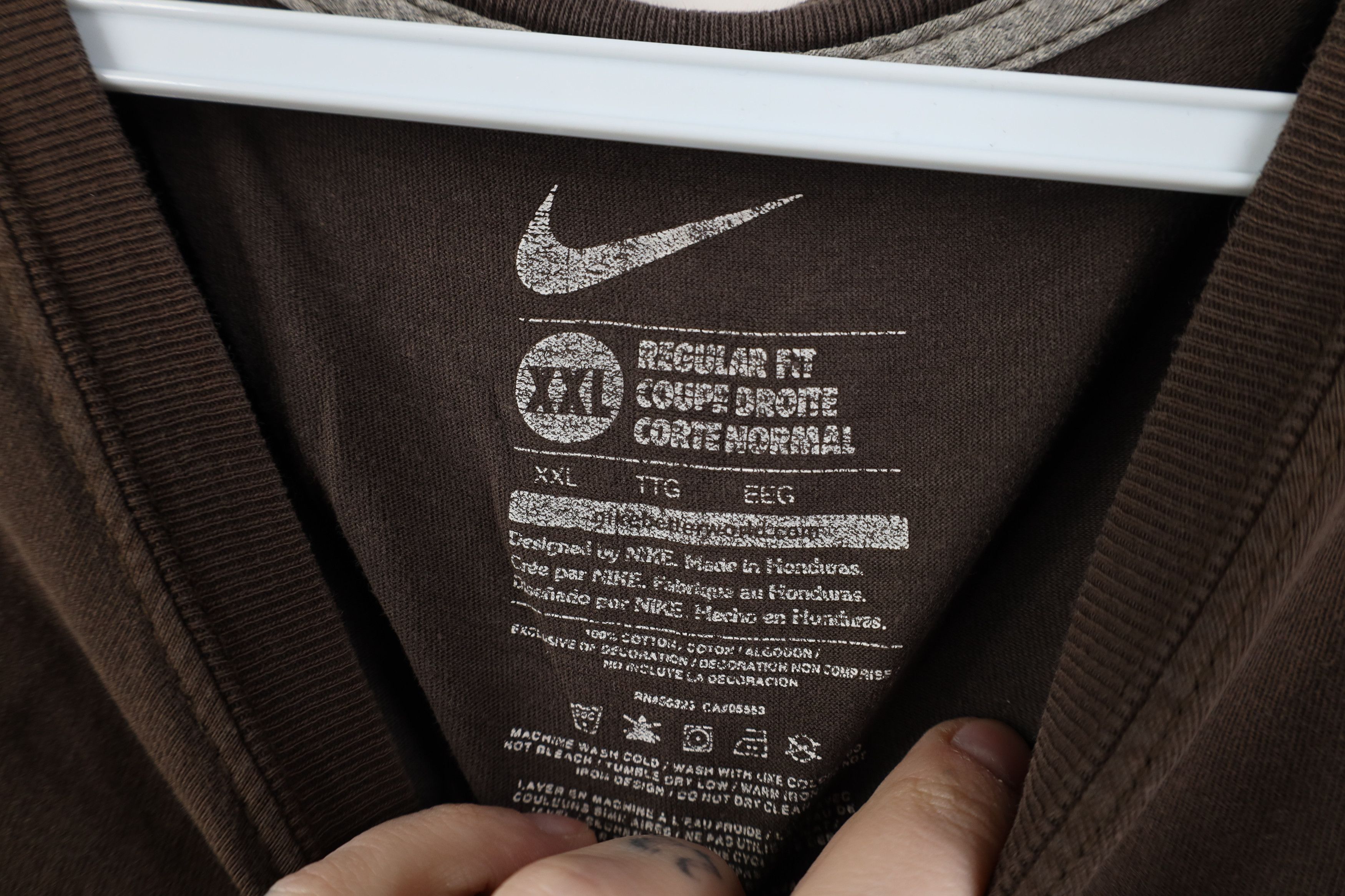 Nike Vintage Y2K Nike Scott Center Swoosh Short Sleeve T-Shirt Size US XXL / EU 58 / 5 - 10 Thumbnail