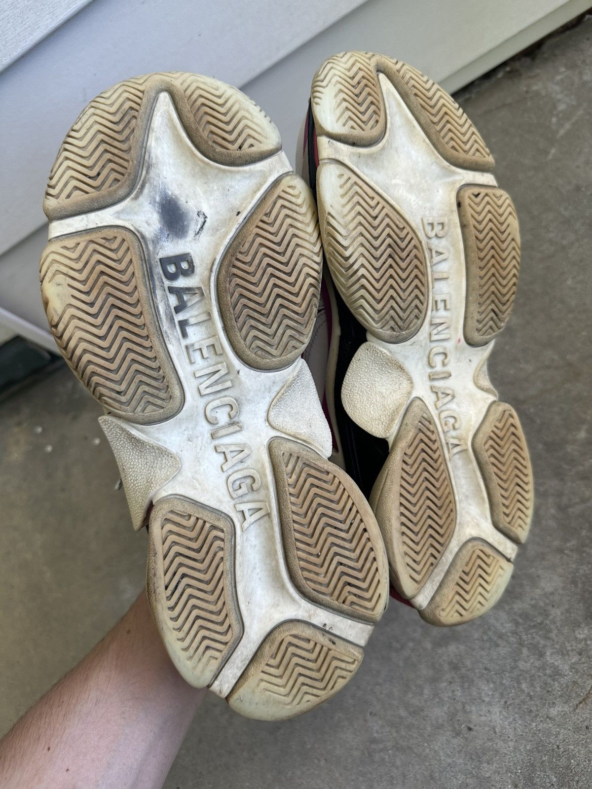 Balenciaga Balenciaga Triple S size 8 Size US 8 / EU 41 - 5 Thumbnail