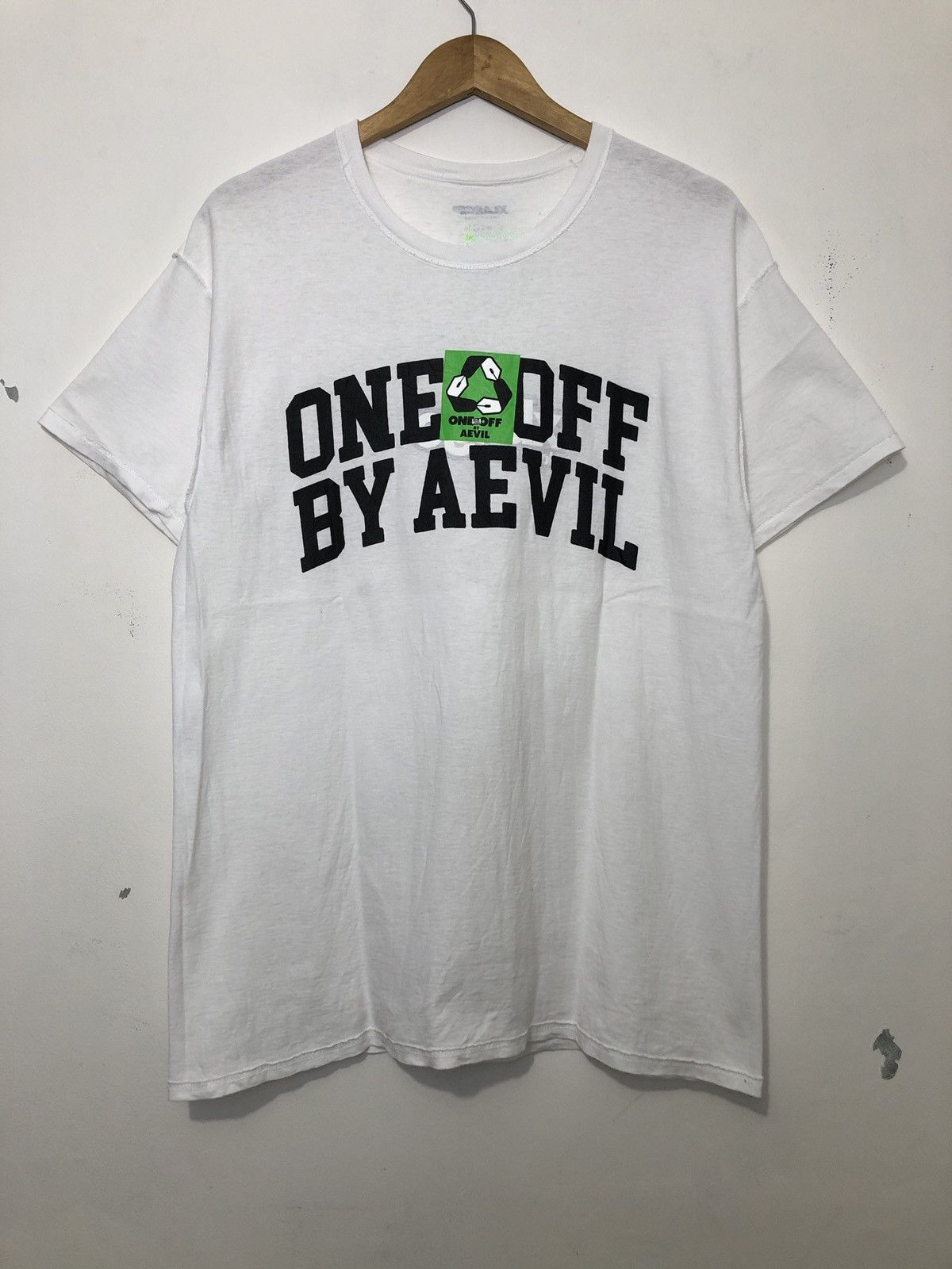 Xlarge XLARGE One Off by Aevil T-Shirt Size US L / EU 52-54 / 3 - 3 Thumbnail
