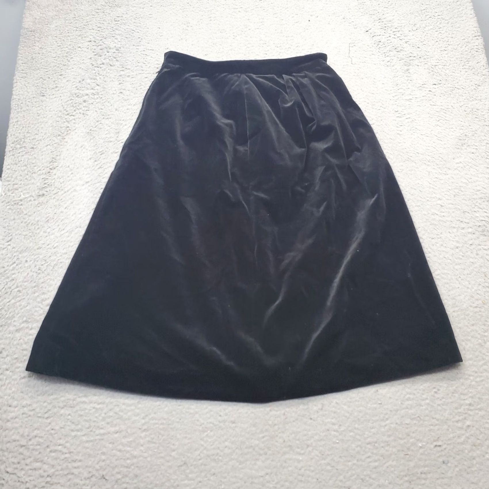 Velvet VINTAGE Arthur Chapnik A-Line Midi Skirt Womens Size 14 Black Velvet Pleated Front Shirt/Skirt Size 36" / US 14 / IT 50 - 2 Thumbnail
