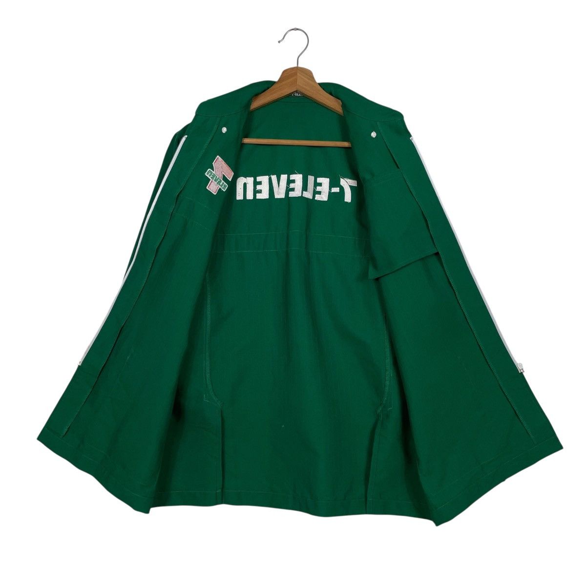 Other 7 Eleven Japan Official Long Sleeve Zipper Shirt Size US M / EU 48-50 / 2 - 11 Thumbnail