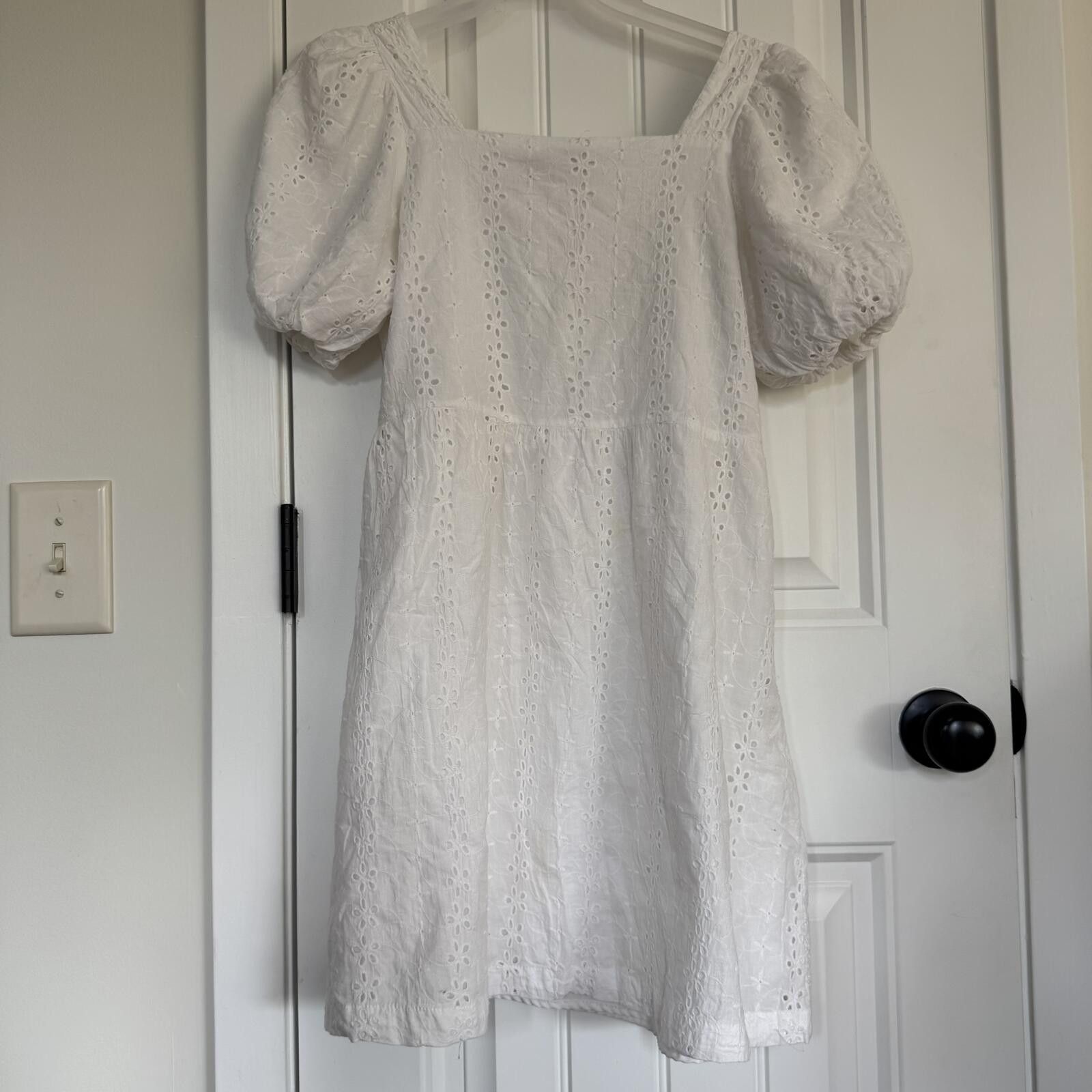 Daytona Dazy Large White Puff Sleeve Eyelet Dress with Square Neck Size L / US 10 / IT 46 - 1 Thumbnail
