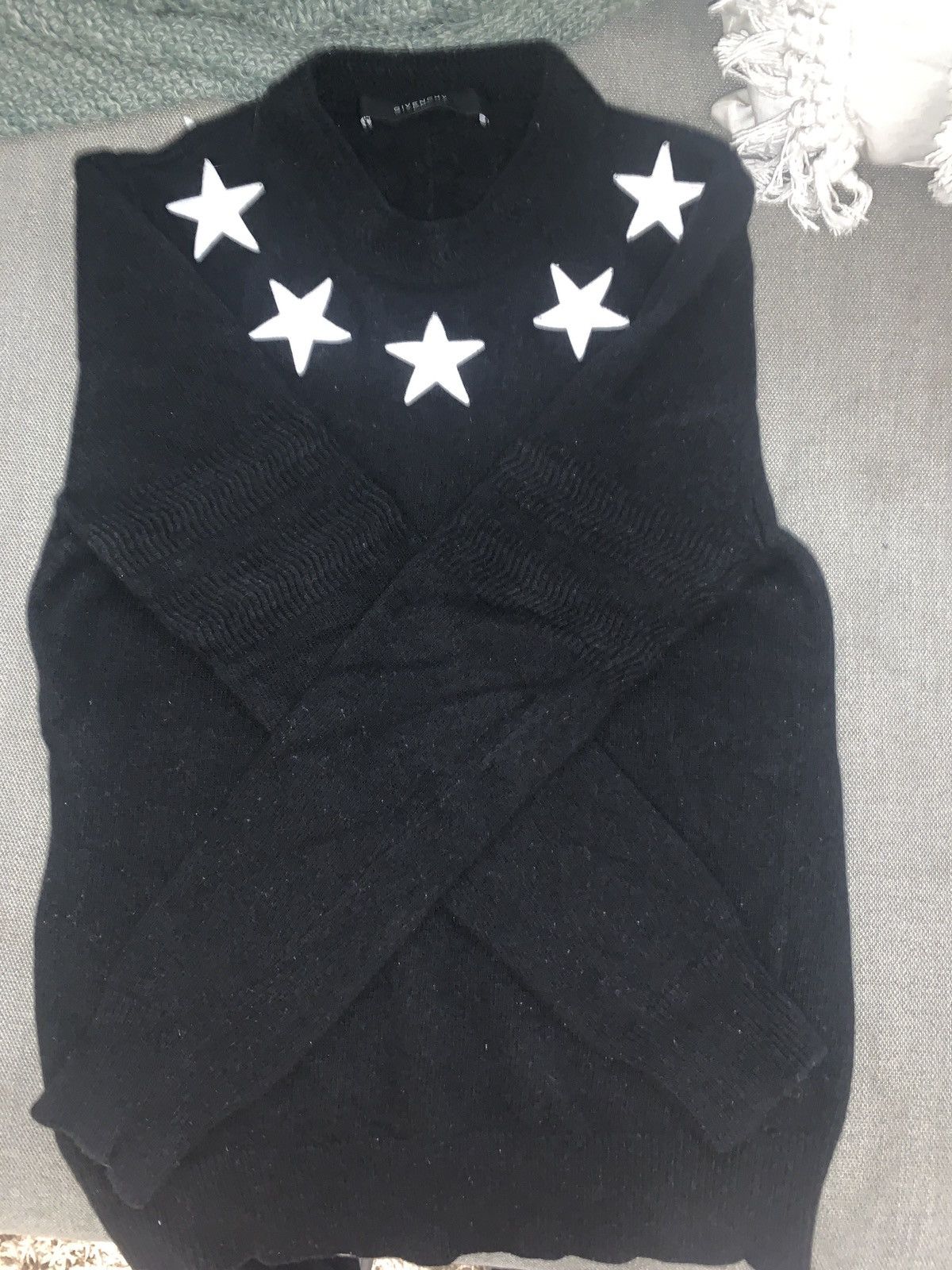 Givenchy Givenchy Star Embroidered Sweater Size US M / EU 48-50 / 2 - 5 Thumbnail