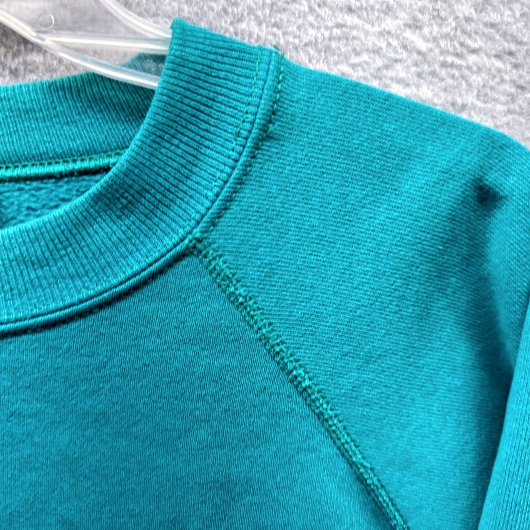 Hanes VINTAGE Hanes Sweater Womens Large Blue Green Embroidery Patch Crew Neck Long Sleeve Cable-Knit Pullover Lightweight Wool-Free Size L / US 10 / IT 46 - 3 Thumbnail